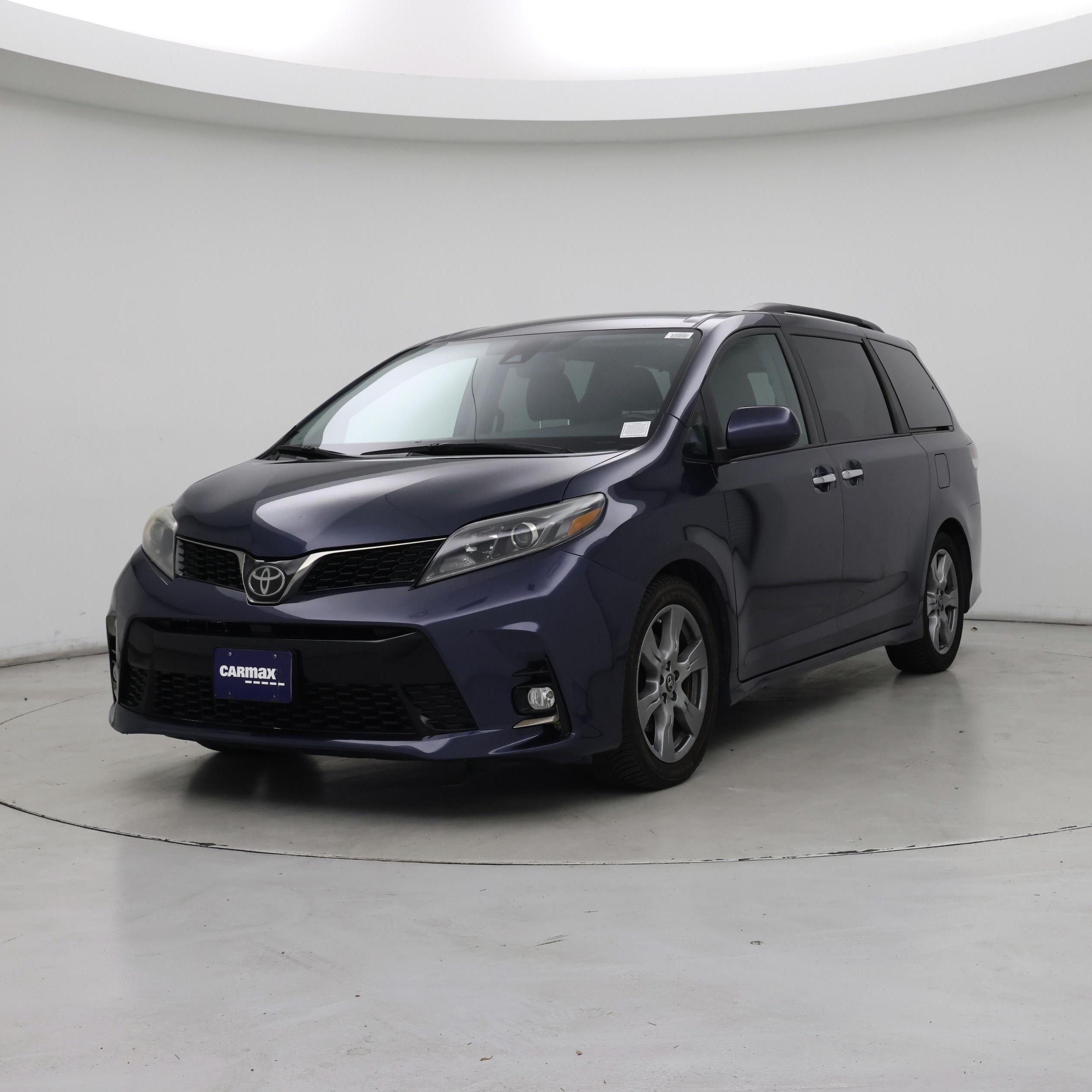 Thumbnail: 2018 Toyota Sienna - 4