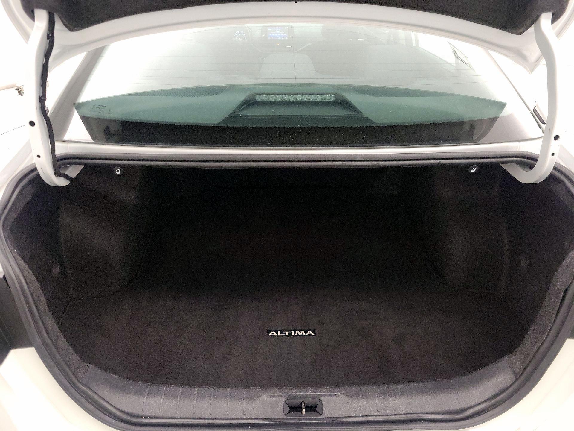 Thumbnail: 2023 Nissan Altima - 20