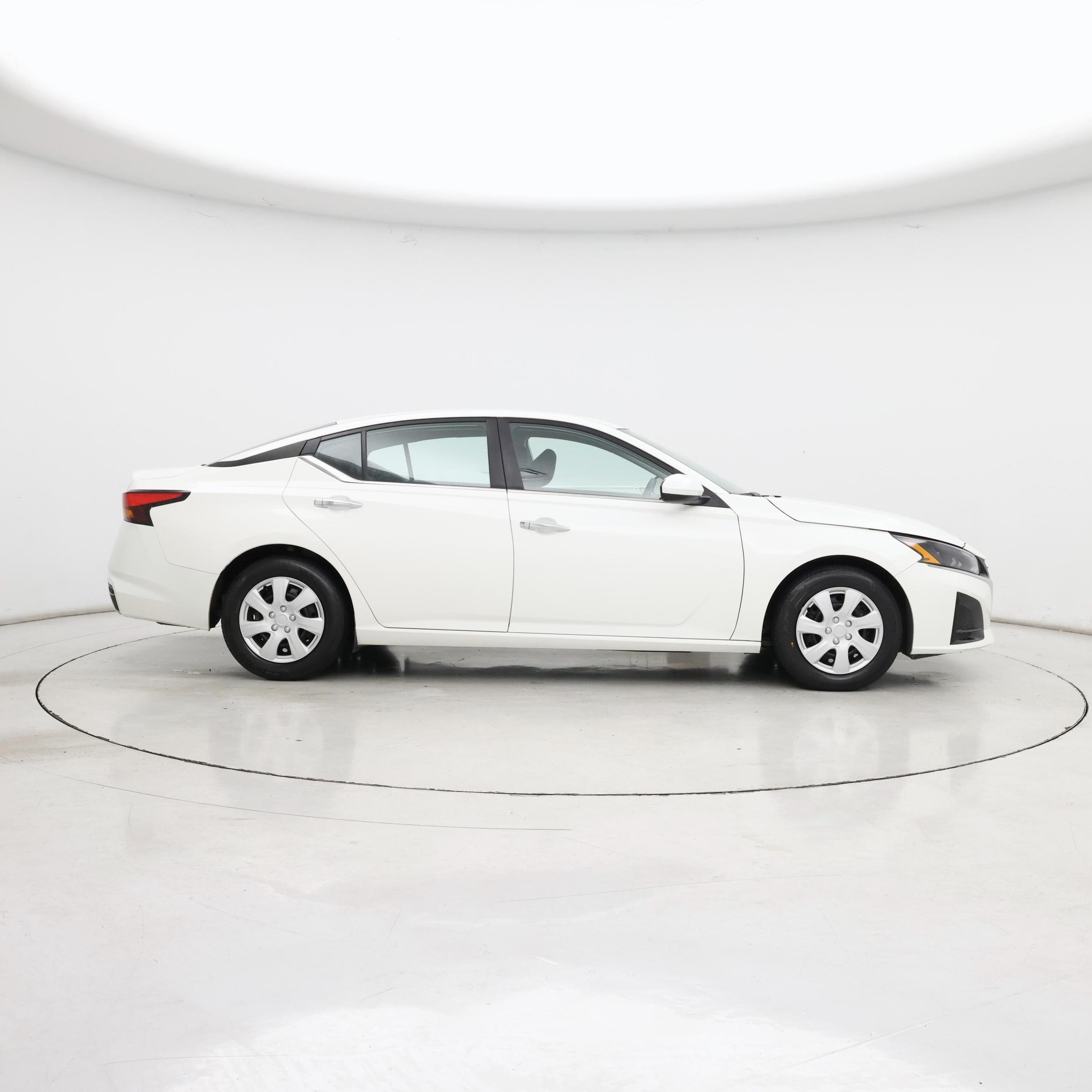 Thumbnail: 2023 Nissan Altima - 7