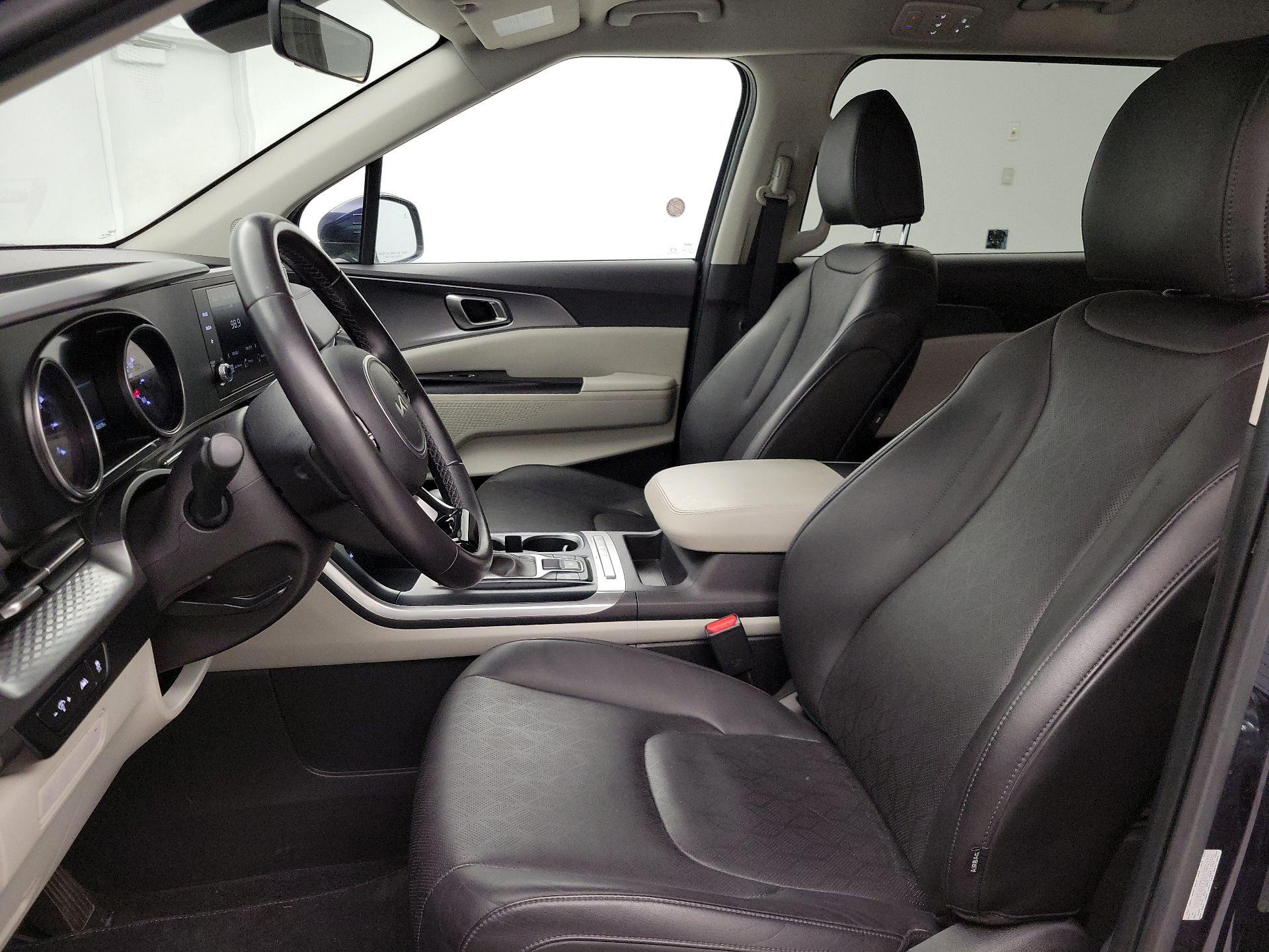 Thumbnail: 2024 Kia Carnival - 11