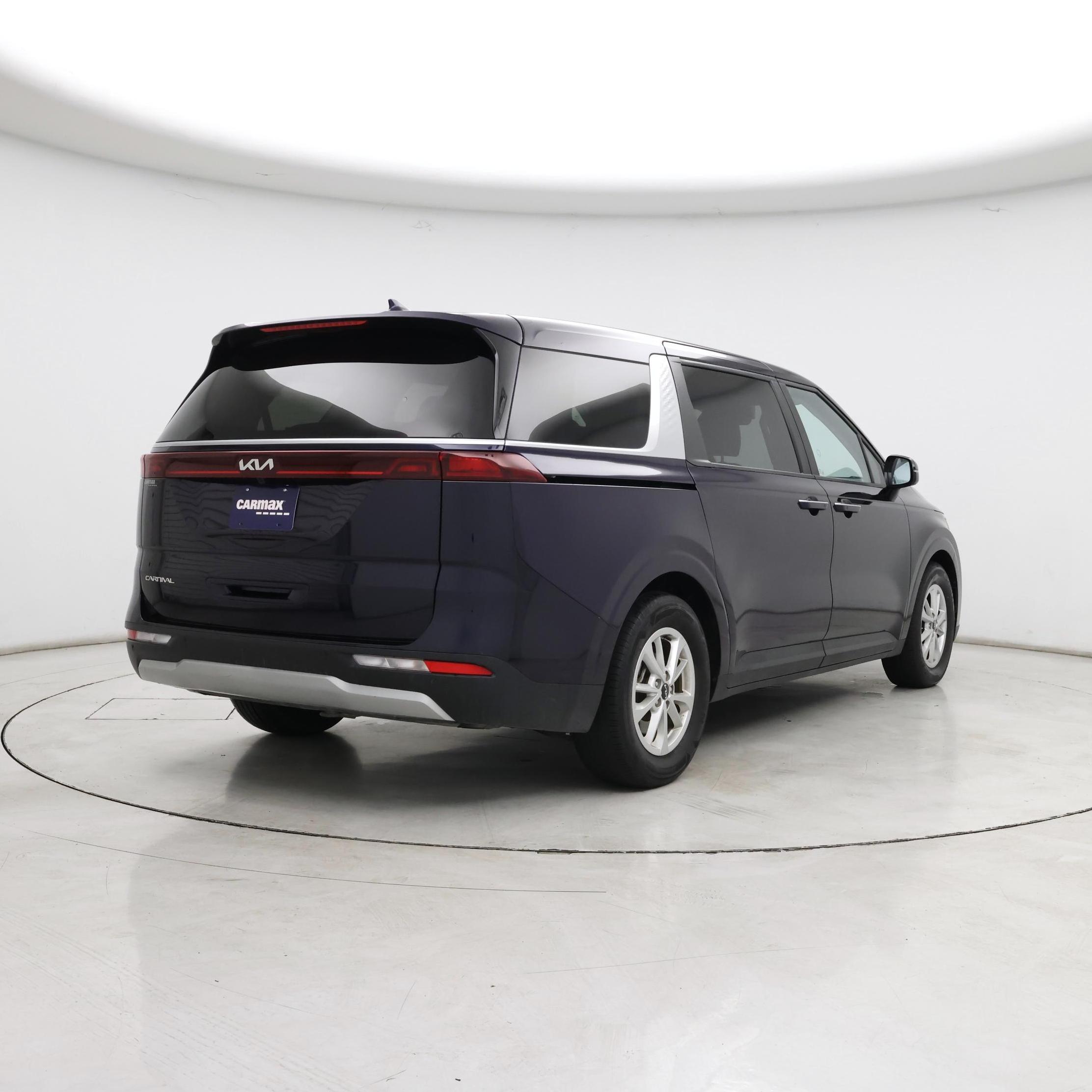 Thumbnail: 2024 Kia Carnival - 8