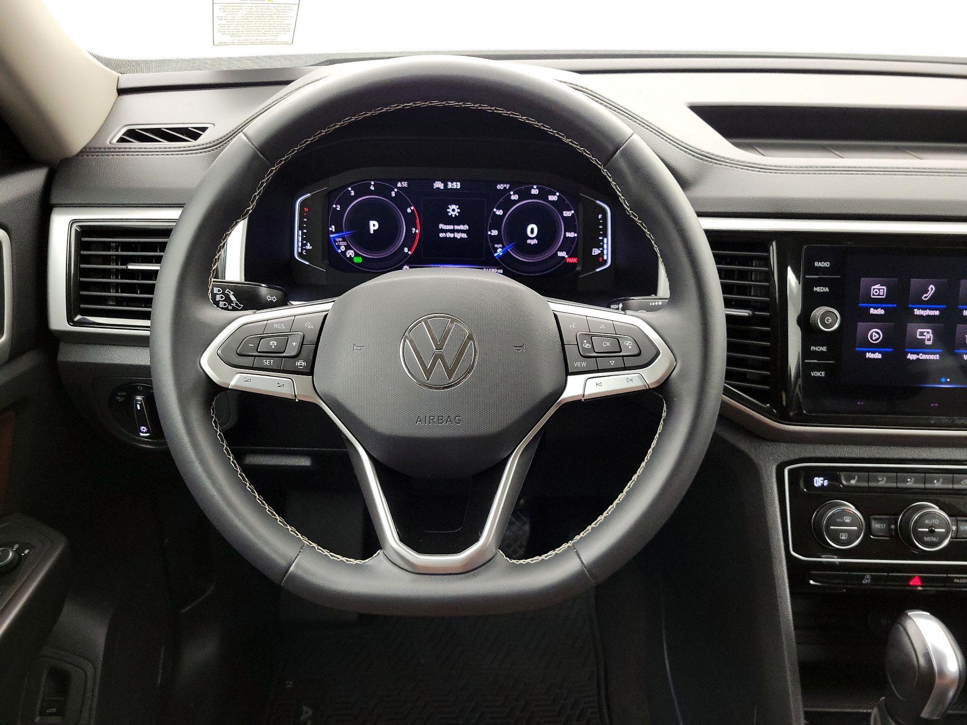 Thumbnail: 2023 Volkswagen Atlas - 10