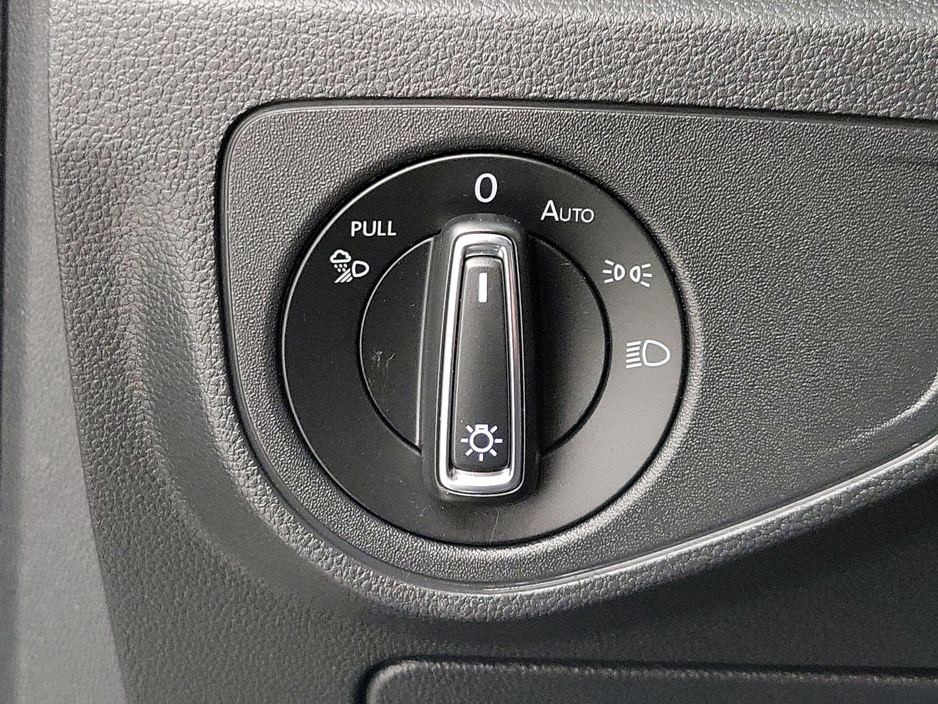 Thumbnail: 2023 Volkswagen Atlas - 13