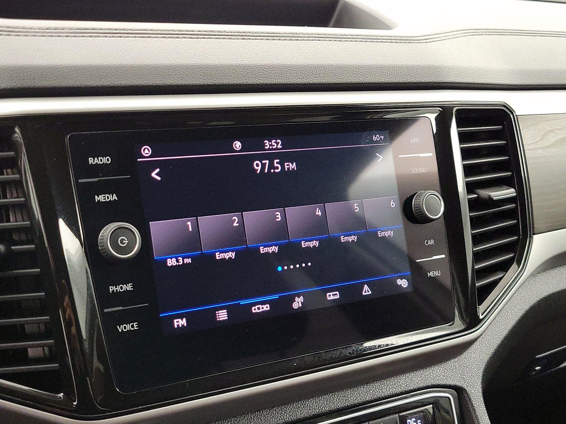 Thumbnail: 2023 Volkswagen Atlas - 15