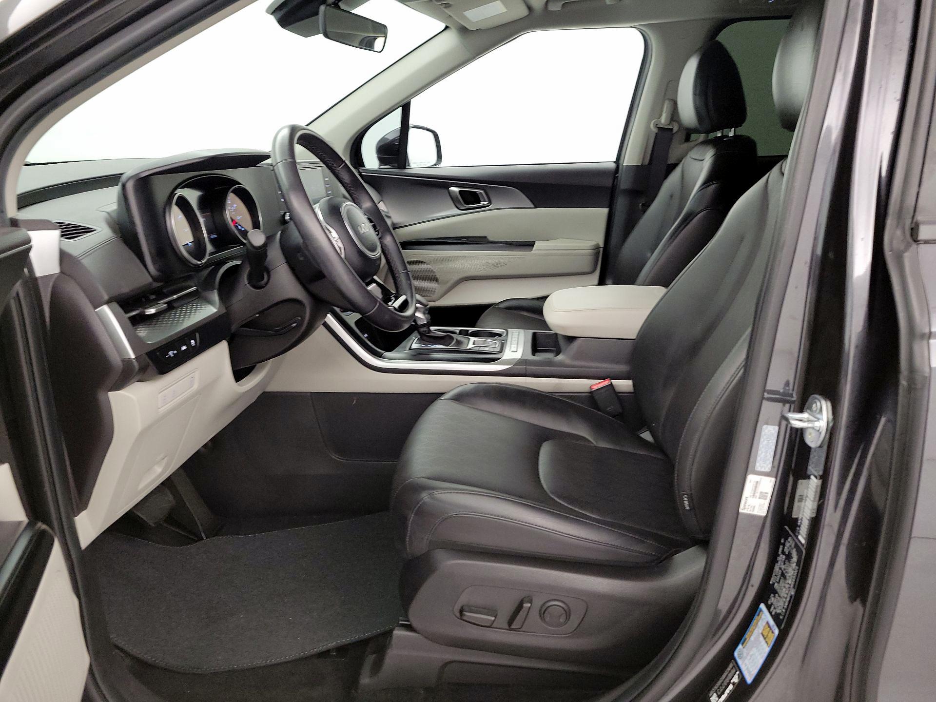 Thumbnail: 2024 Kia Carnival - 11