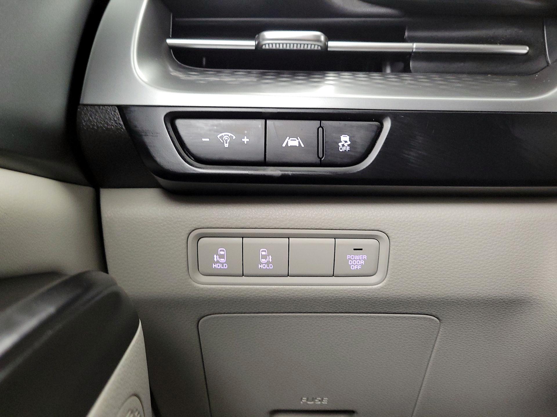 Thumbnail: 2024 Kia Carnival - 13