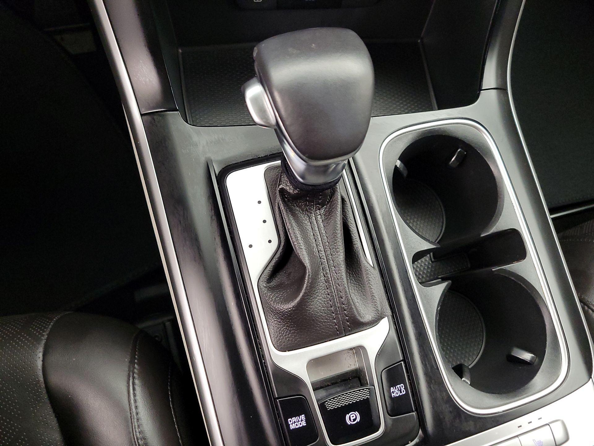 Thumbnail: 2024 Kia Carnival - 17