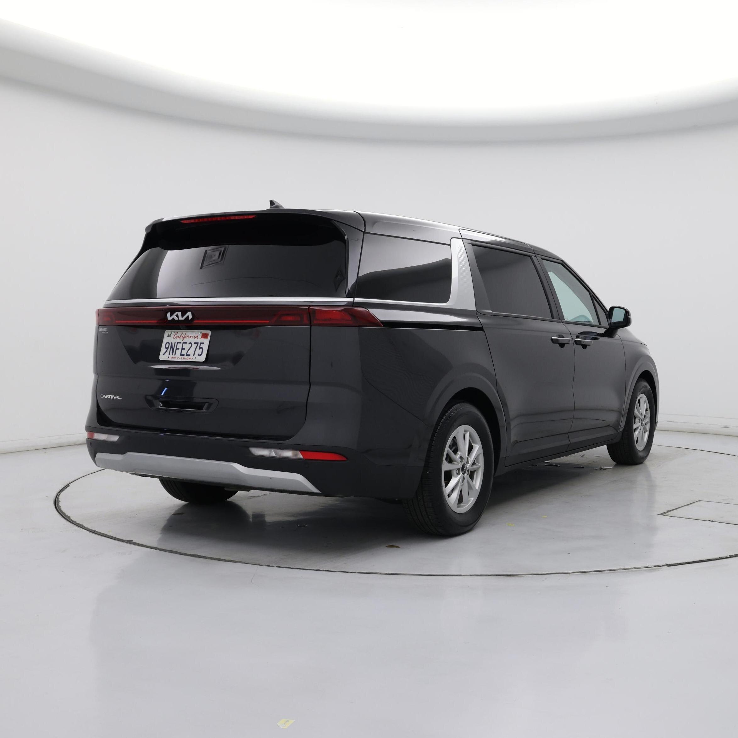 Thumbnail: 2024 Kia Carnival - 8