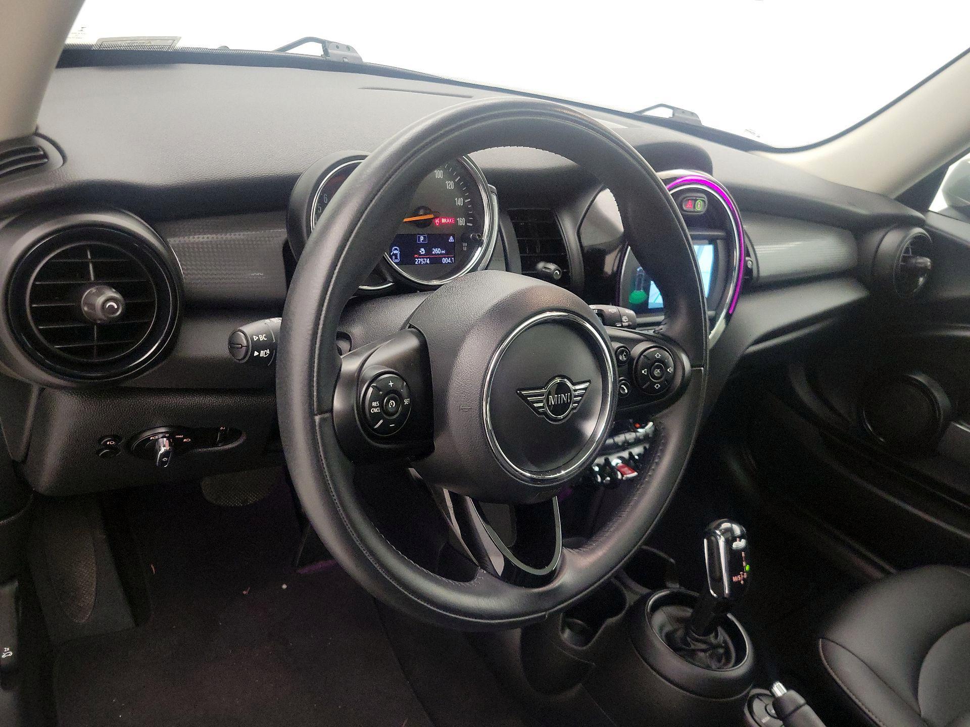 Thumbnail: 2020 MINI Cooper Hardtop - 9