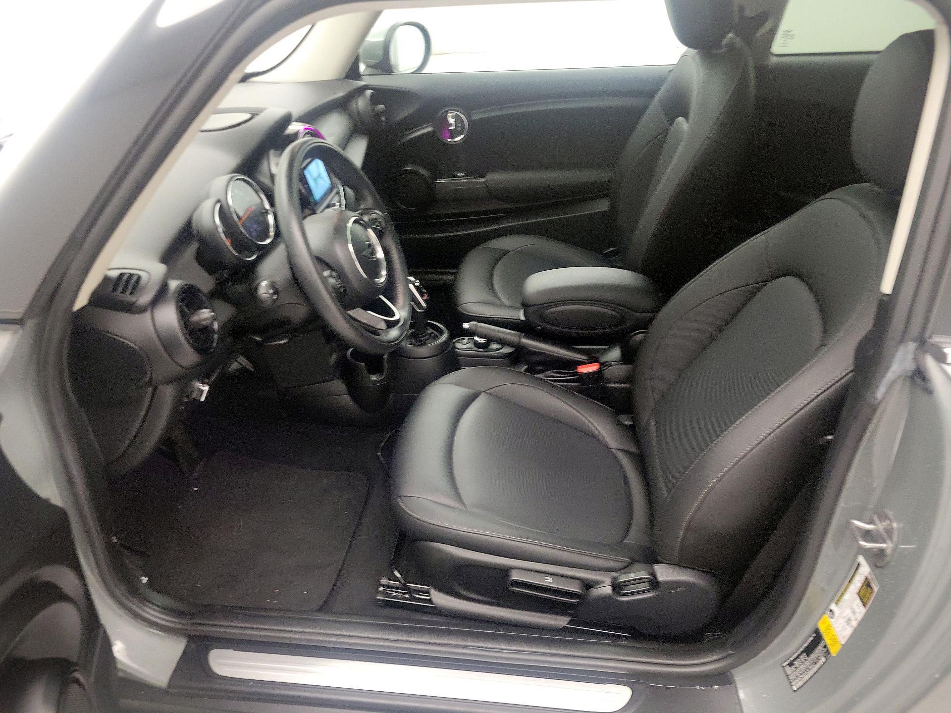 Thumbnail: 2020 MINI Cooper Hardtop - 11