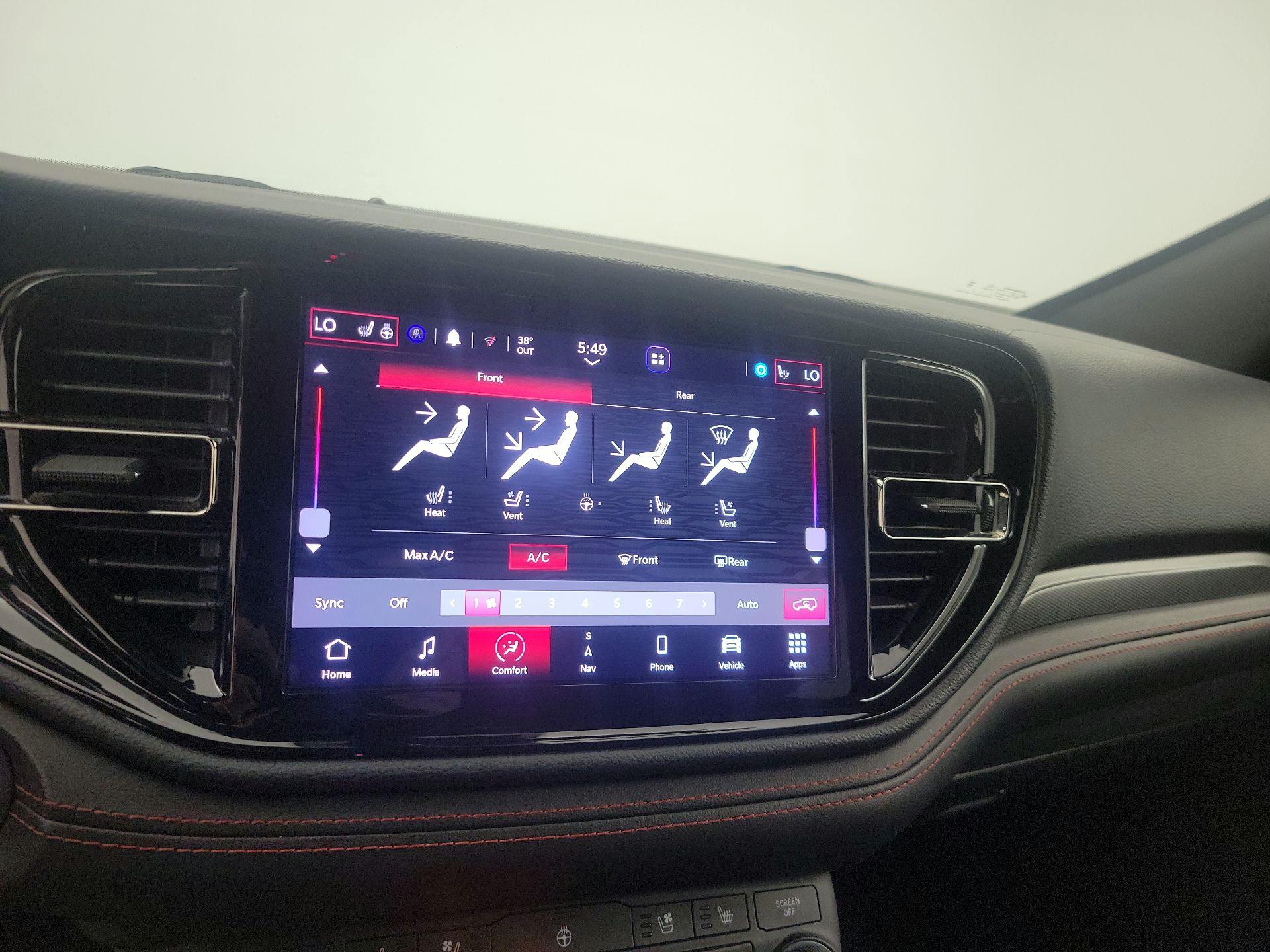 Thumbnail: 2023 Dodge Durango - 17