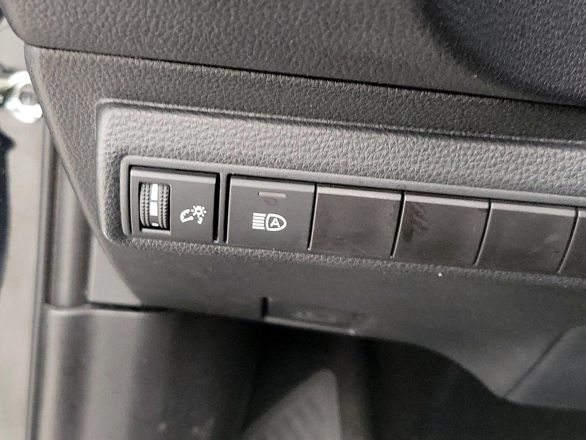 Thumbnail: 2024 Toyota Corolla - 13