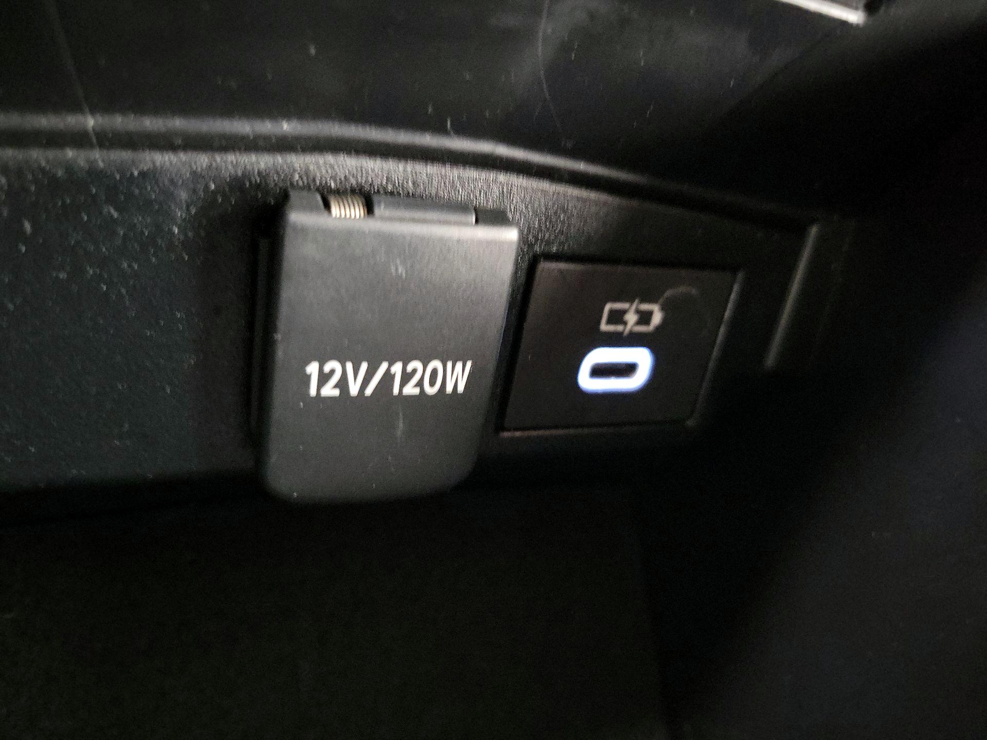 Thumbnail: 2024 Toyota Corolla - 18