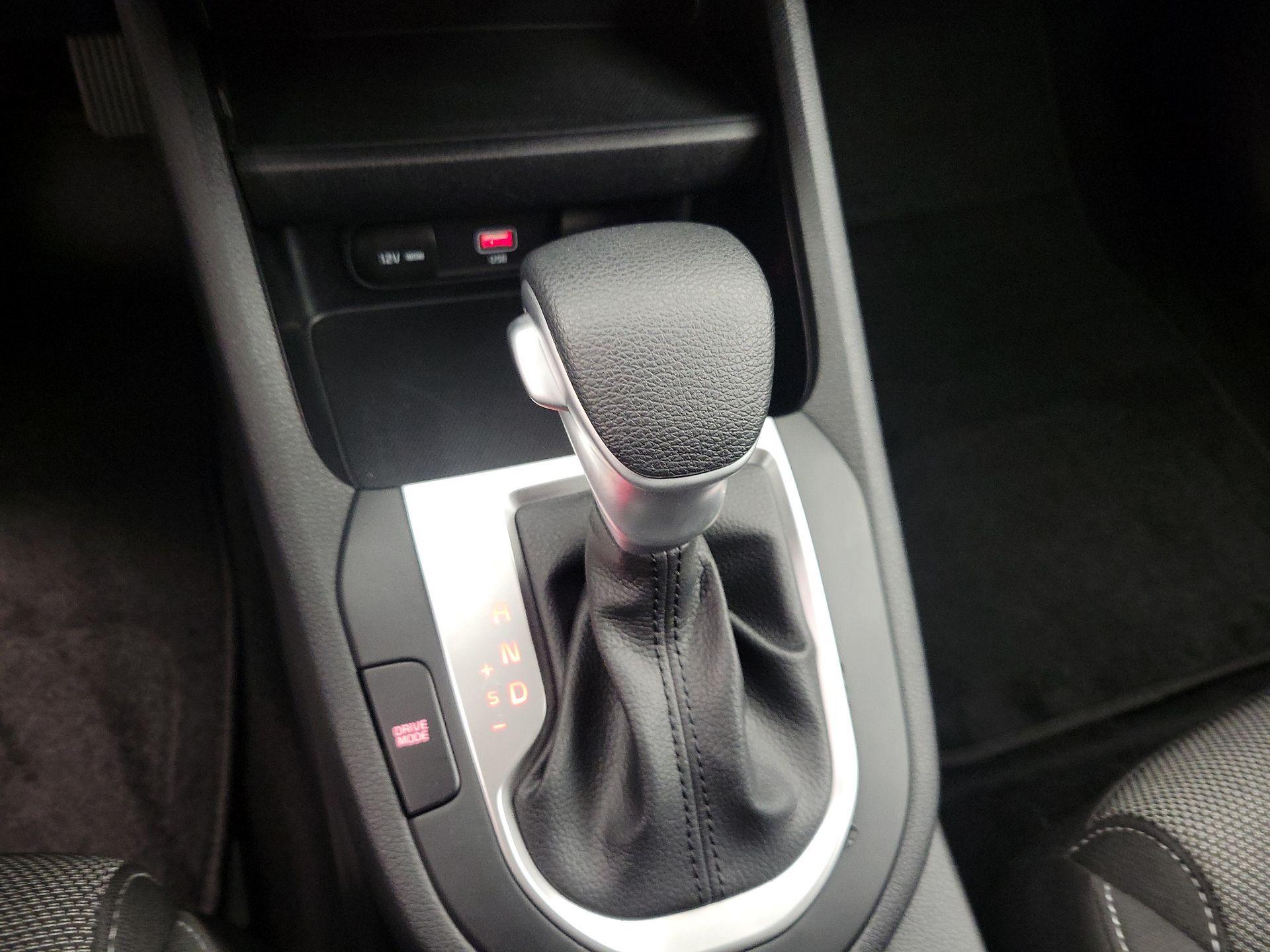 Thumbnail: 2023 Kia Forte - 17