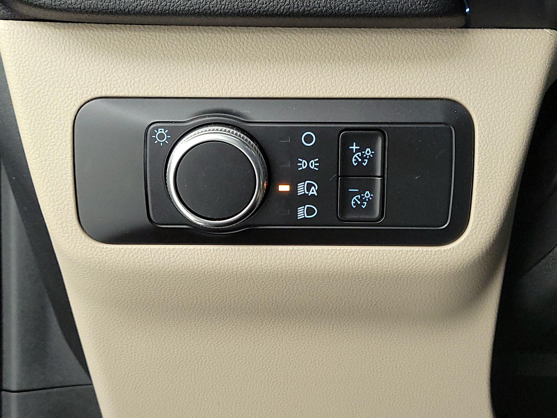 Thumbnail: 2022 Ford Escape - 13