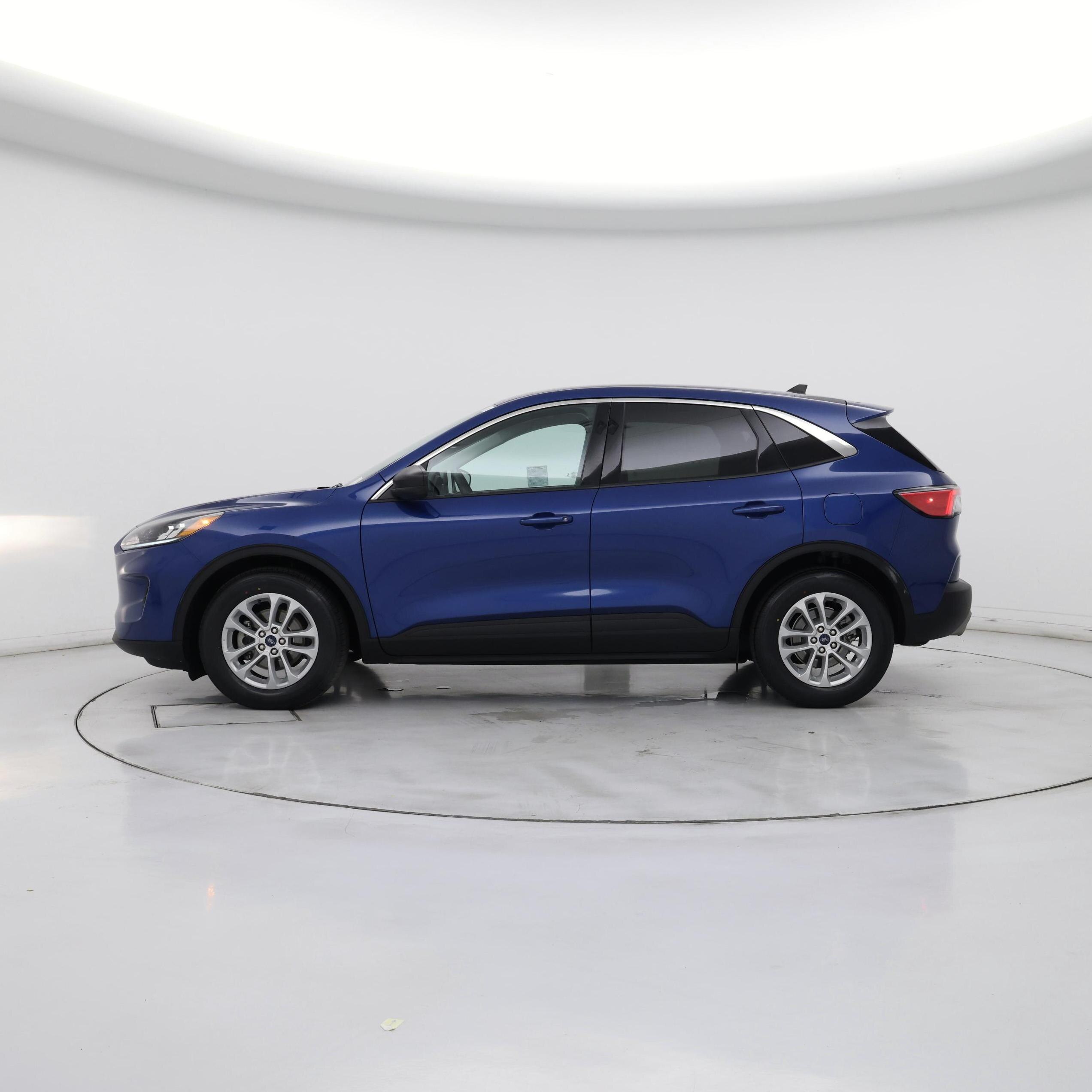 Thumbnail: 2022 Ford Escape - 3