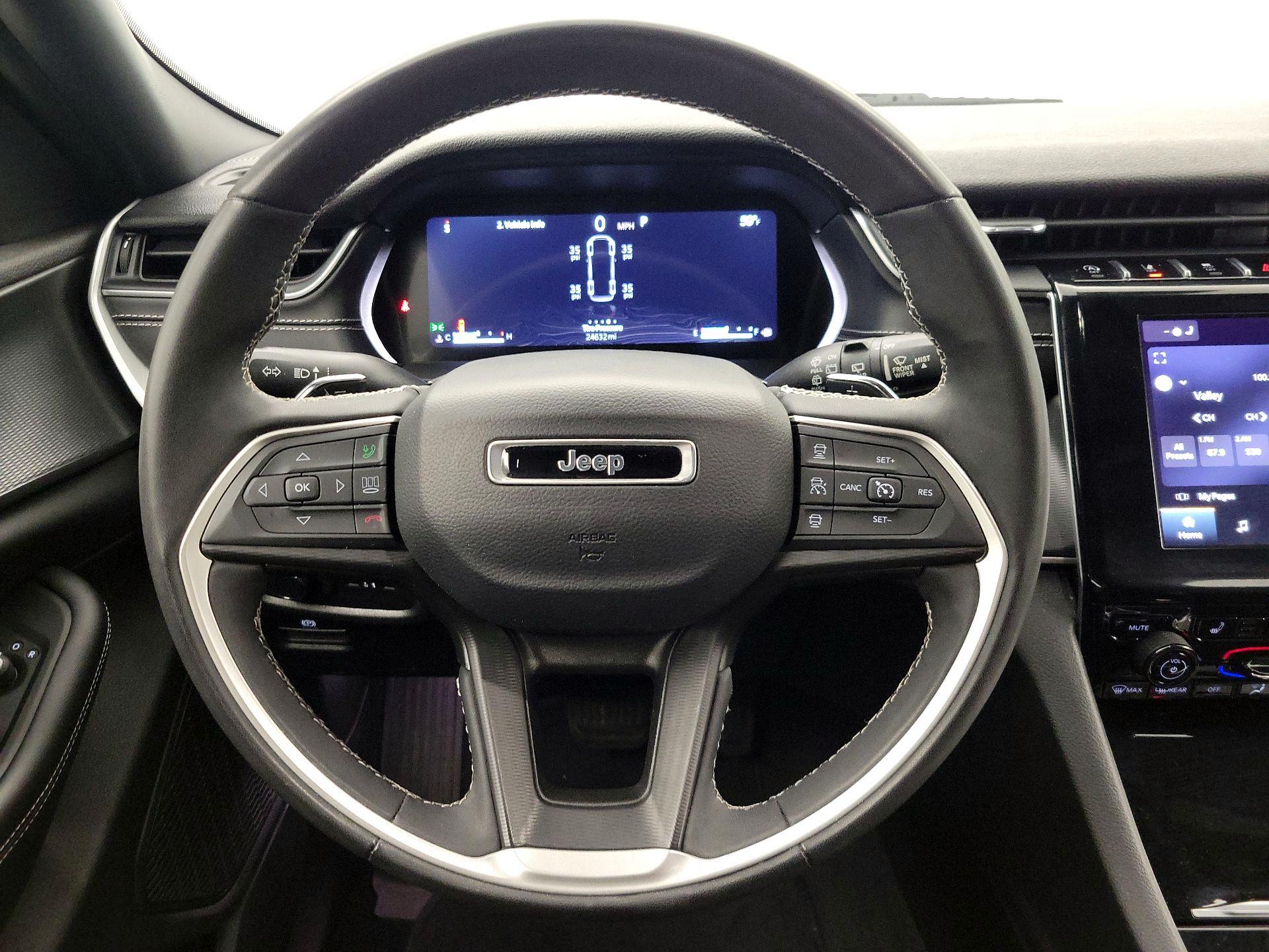 Thumbnail: 2023 Jeep Grand Cherokee L - 10