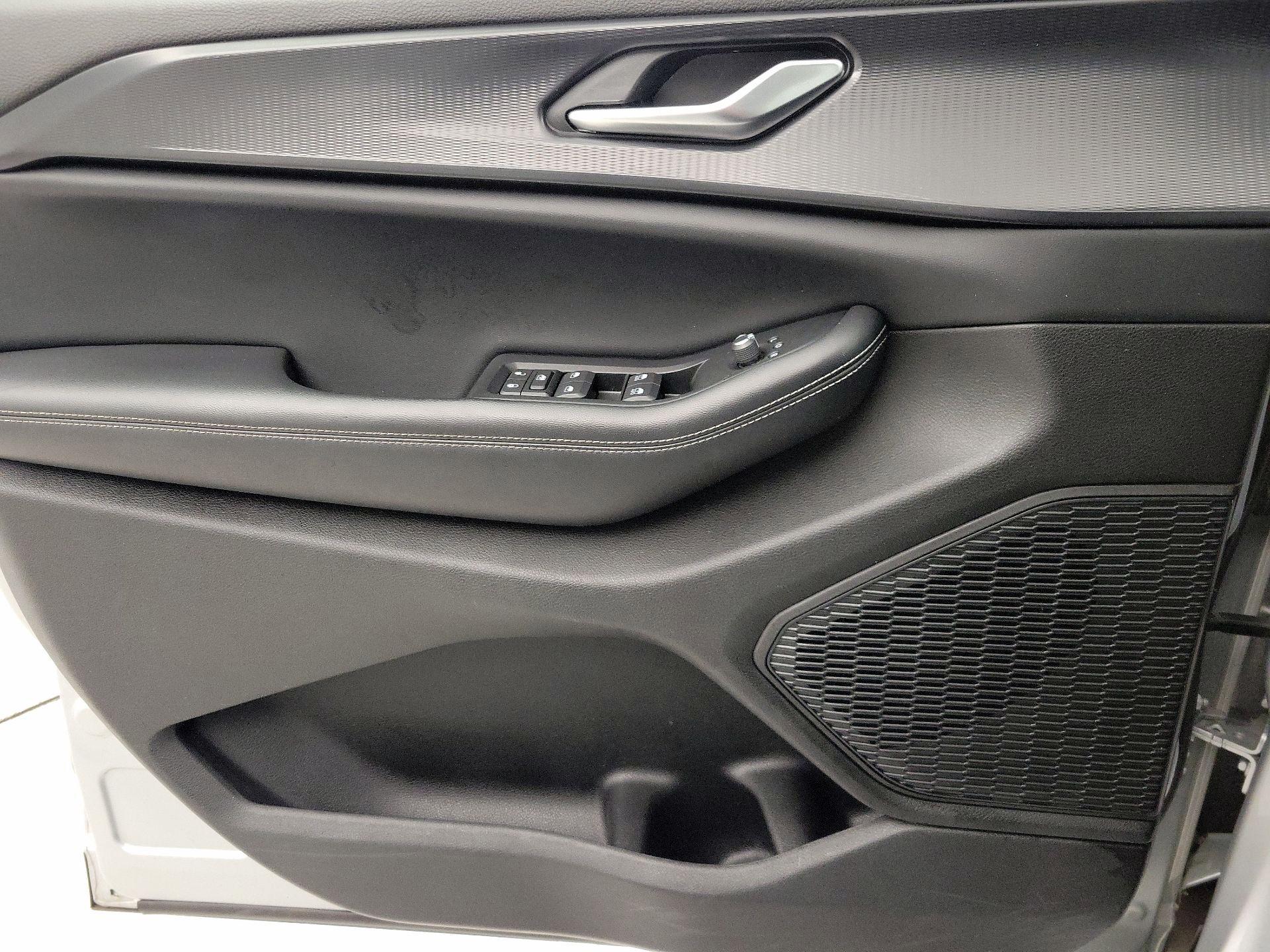 Thumbnail: 2023 Jeep Grand Cherokee L - 12