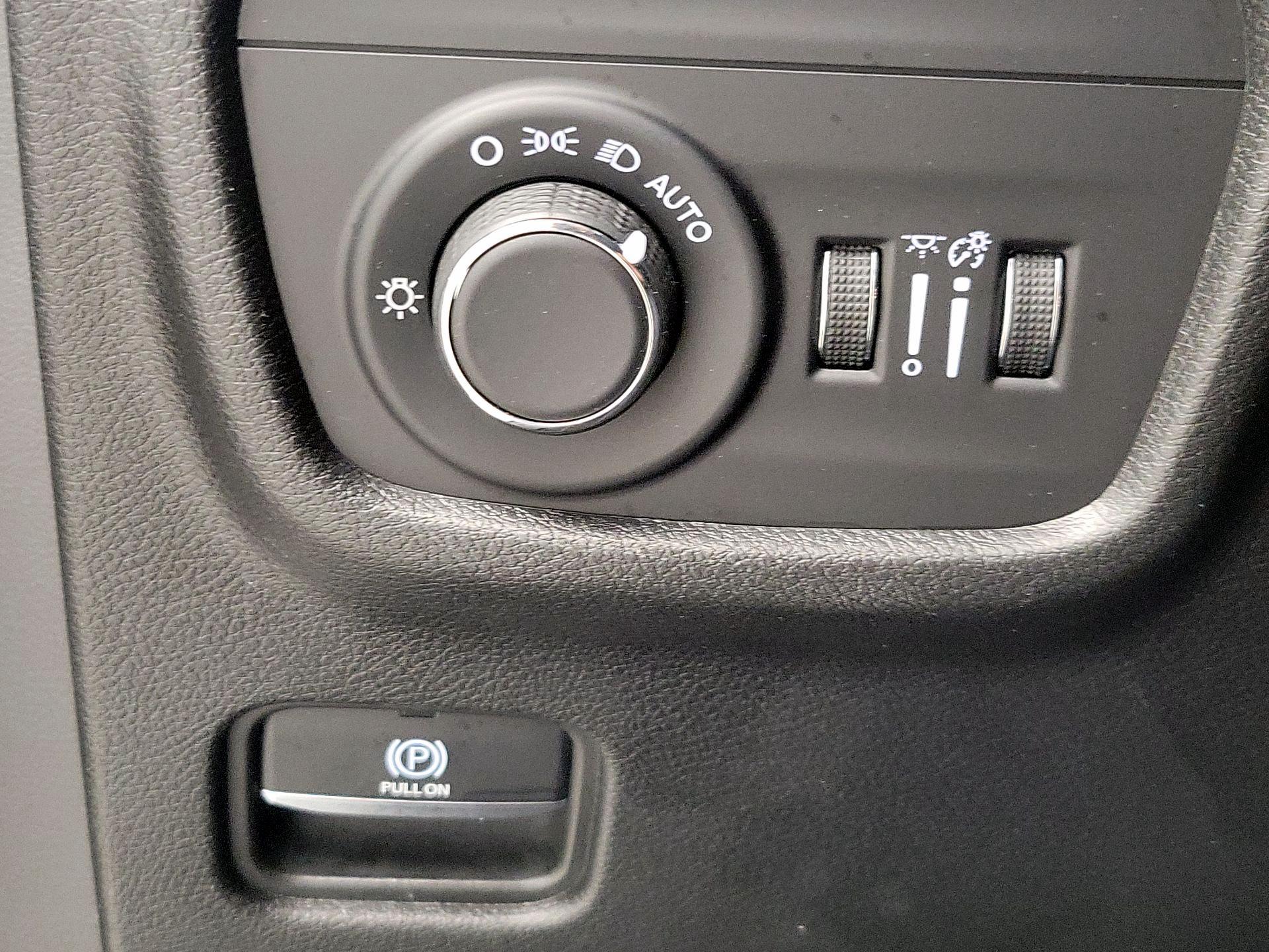 Thumbnail: 2023 Jeep Grand Cherokee L - 13