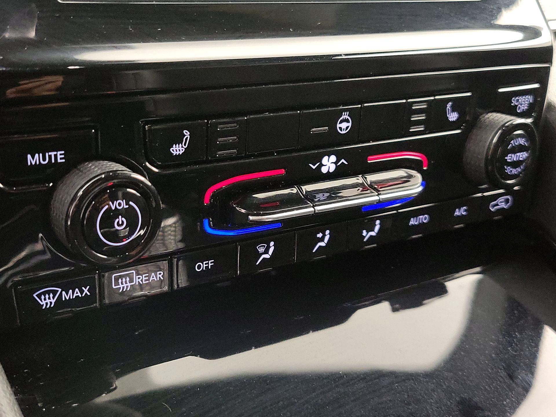 Thumbnail: 2023 Jeep Grand Cherokee L - 16