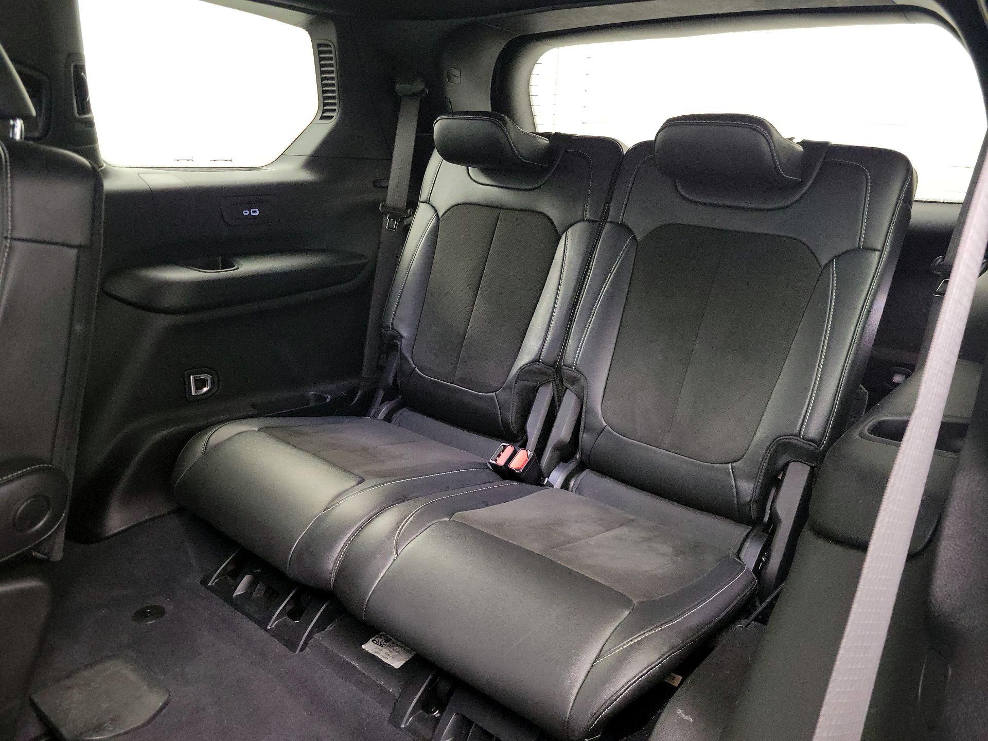 Thumbnail: 2023 Jeep Grand Cherokee L - 20