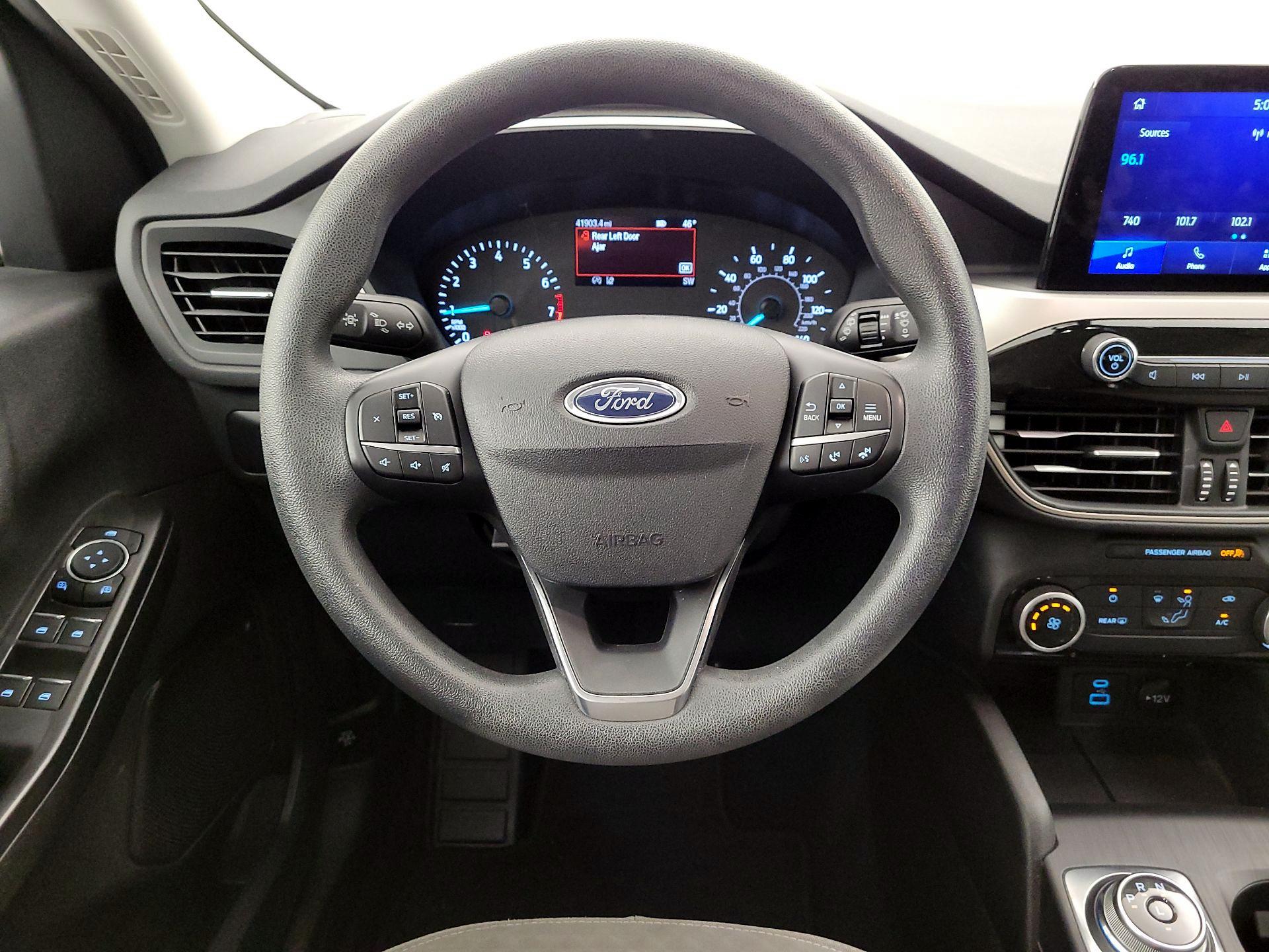 Thumbnail: 2022 Ford Escape - 10