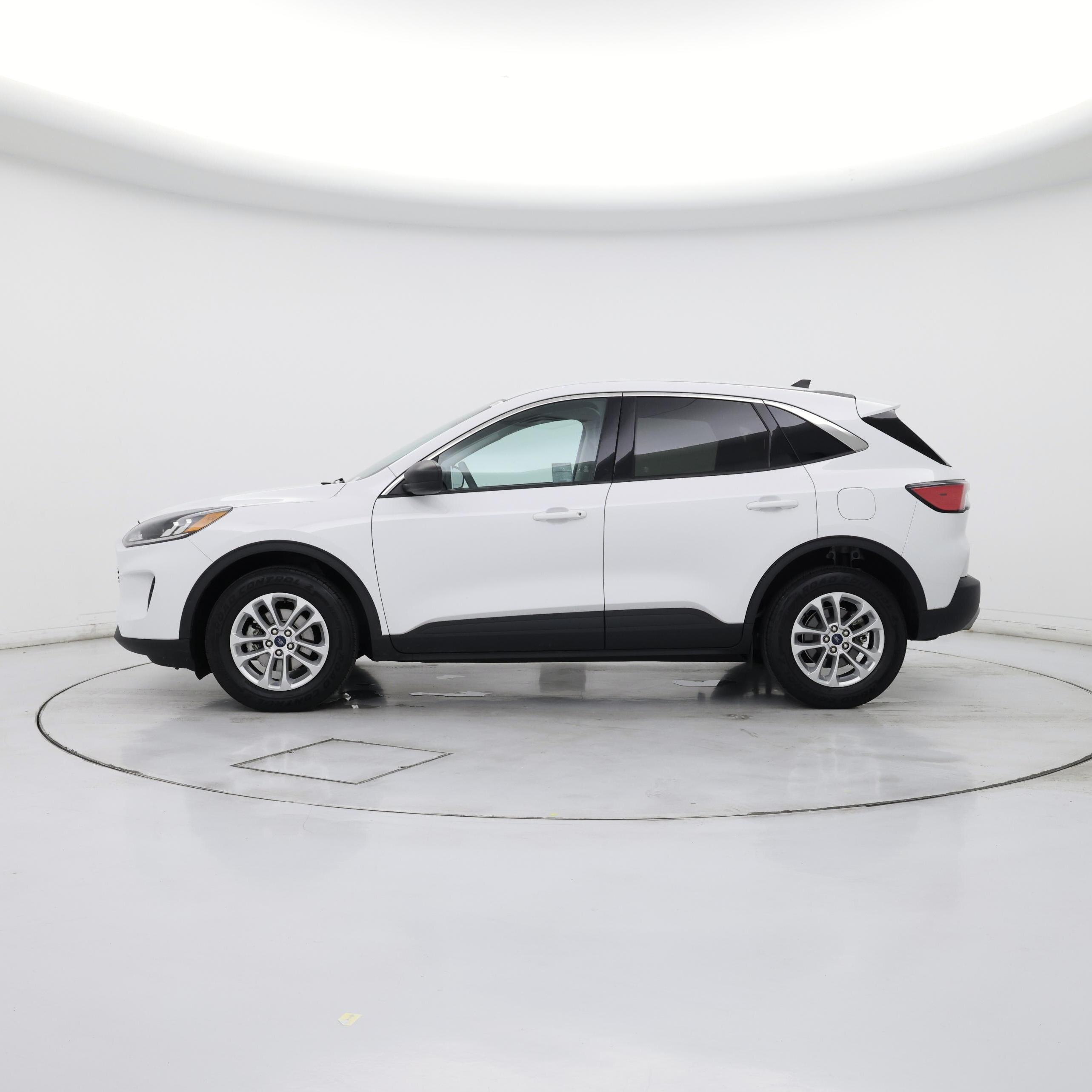 Thumbnail: 2022 Ford Escape - 3
