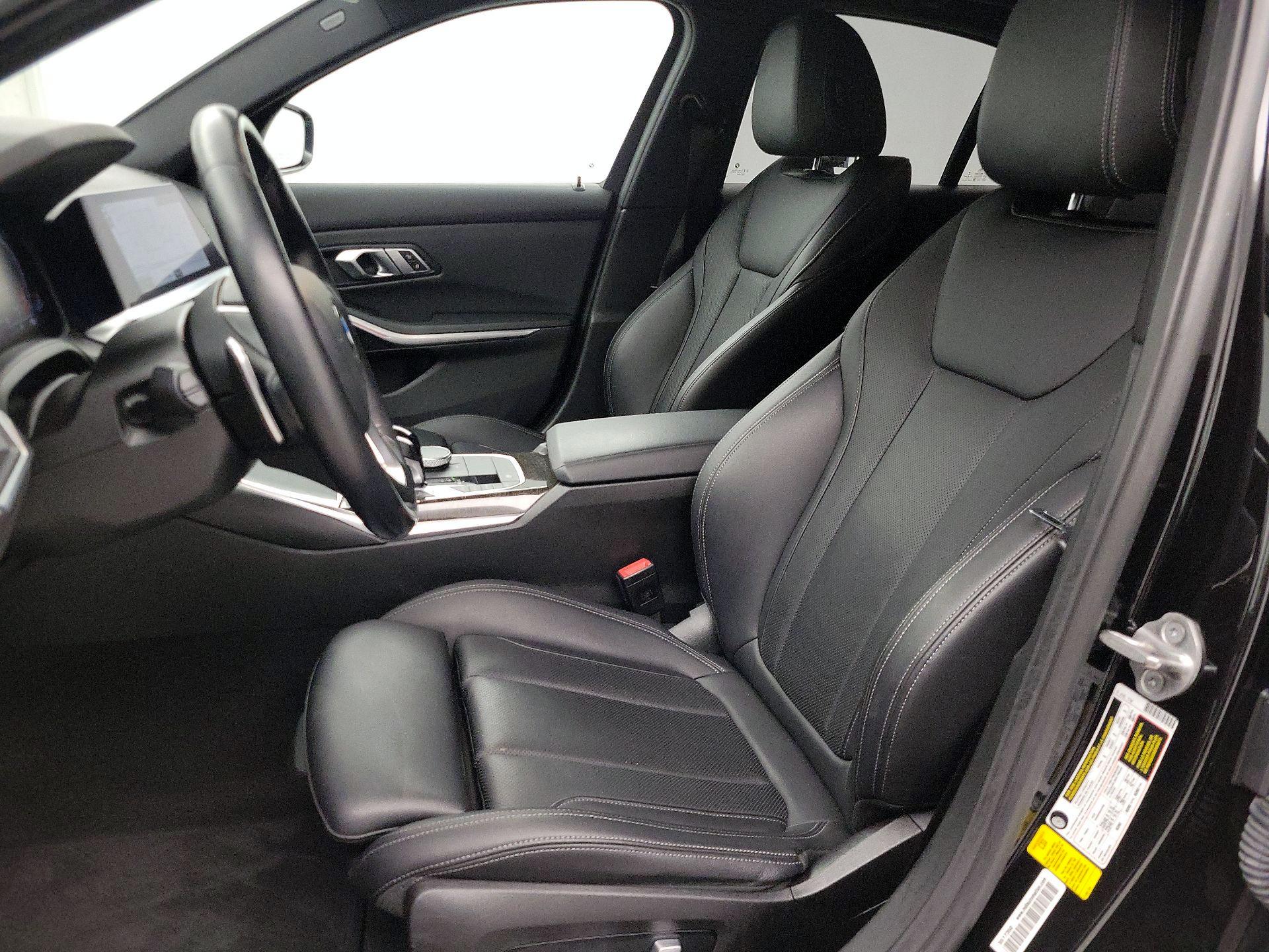 Thumbnail: 2022 BMW 3 Series - 11