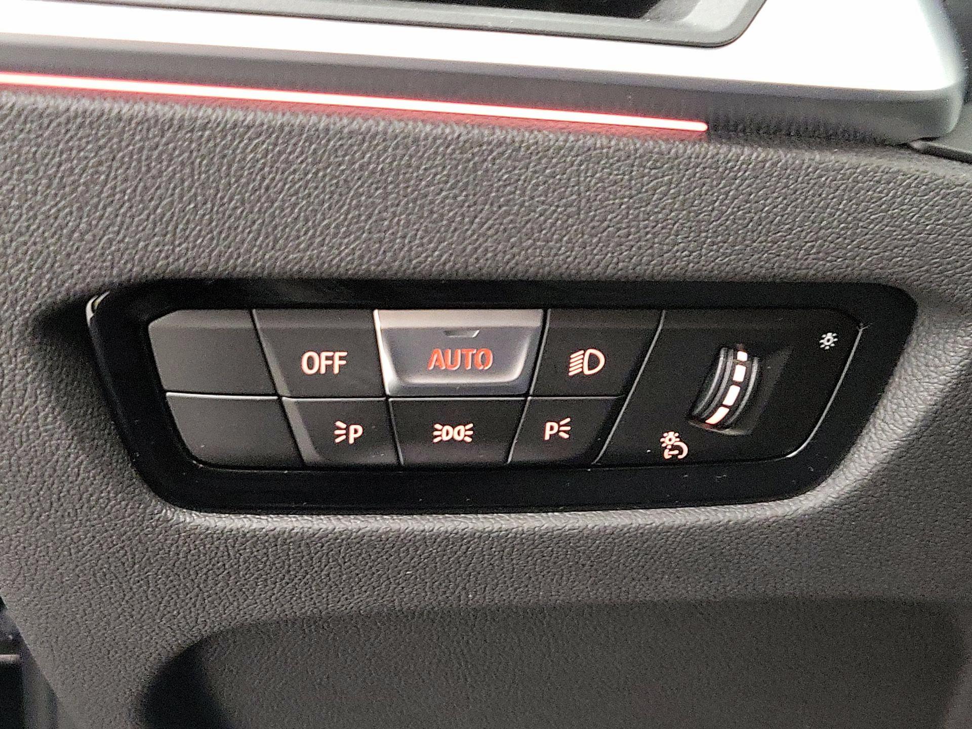 Thumbnail: 2022 BMW 3 Series - 13