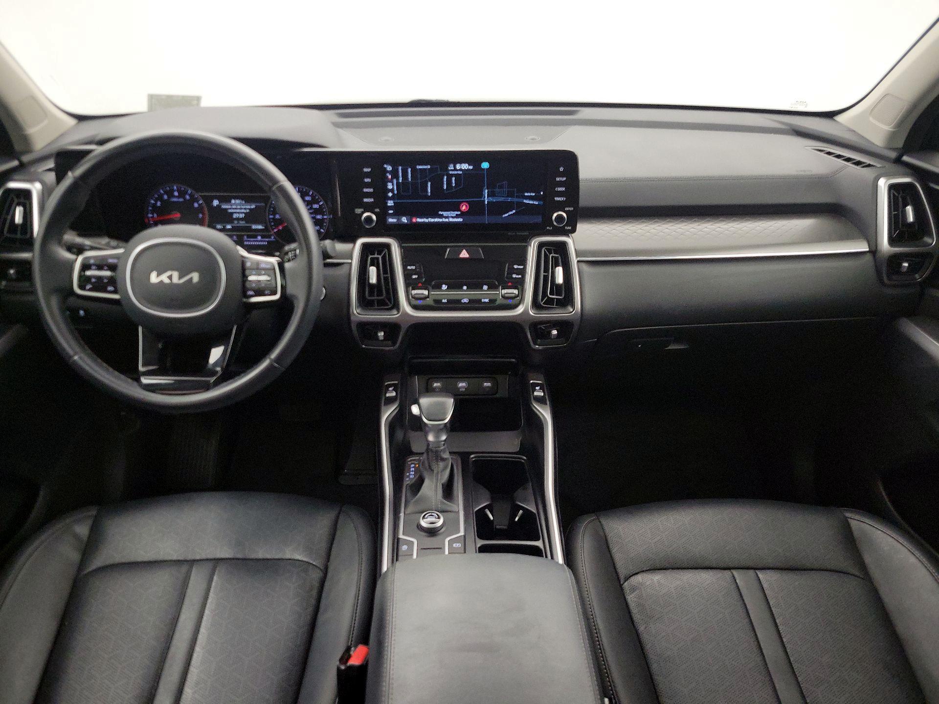 Thumbnail: 2022 Kia Sorento - 9