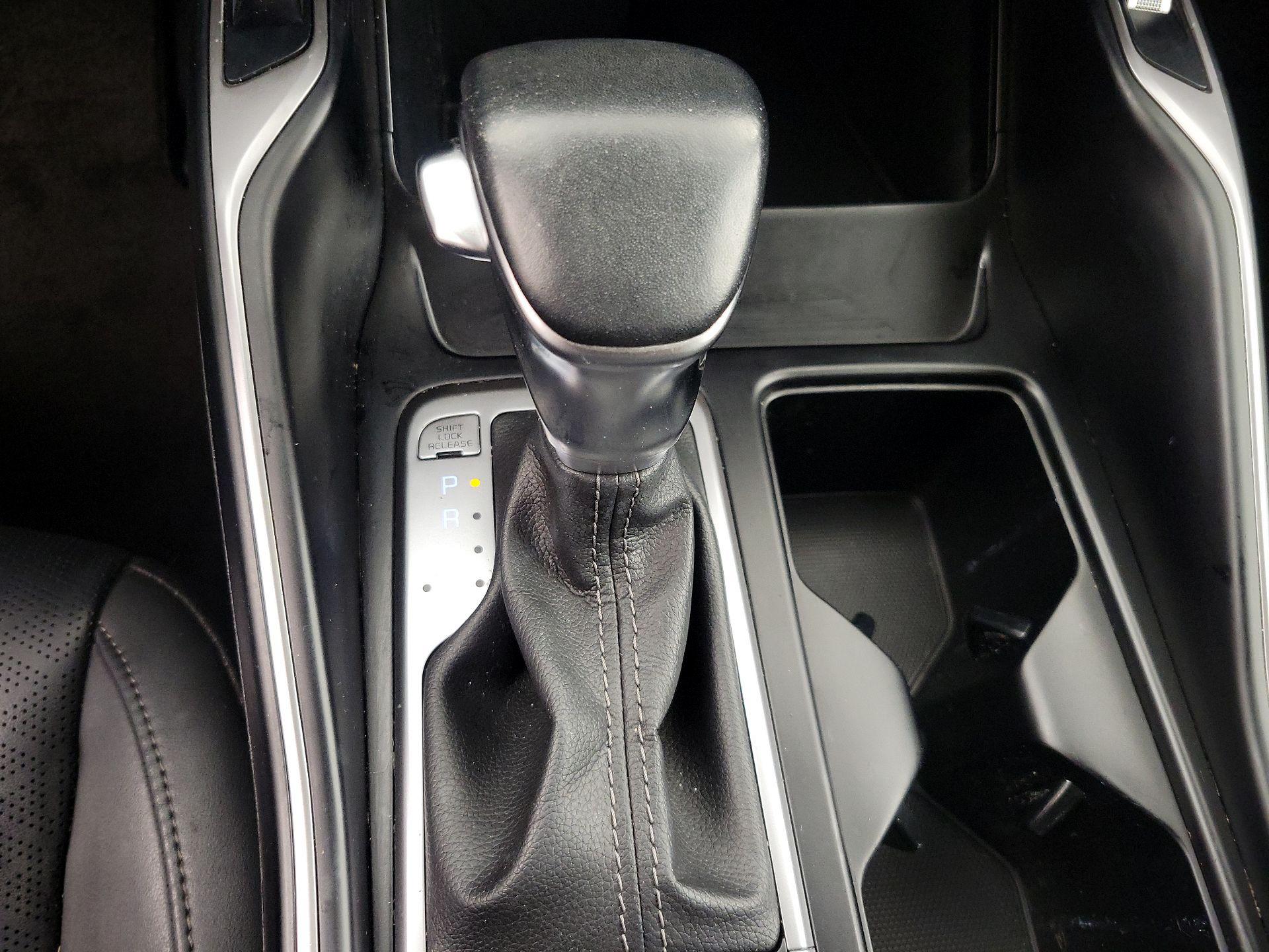 Thumbnail: 2022 Kia Sorento - 18