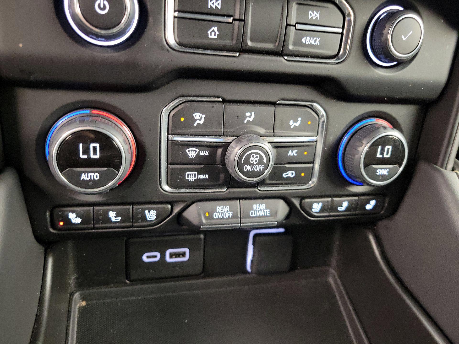 Thumbnail: 2024 Chevrolet Tahoe - 16