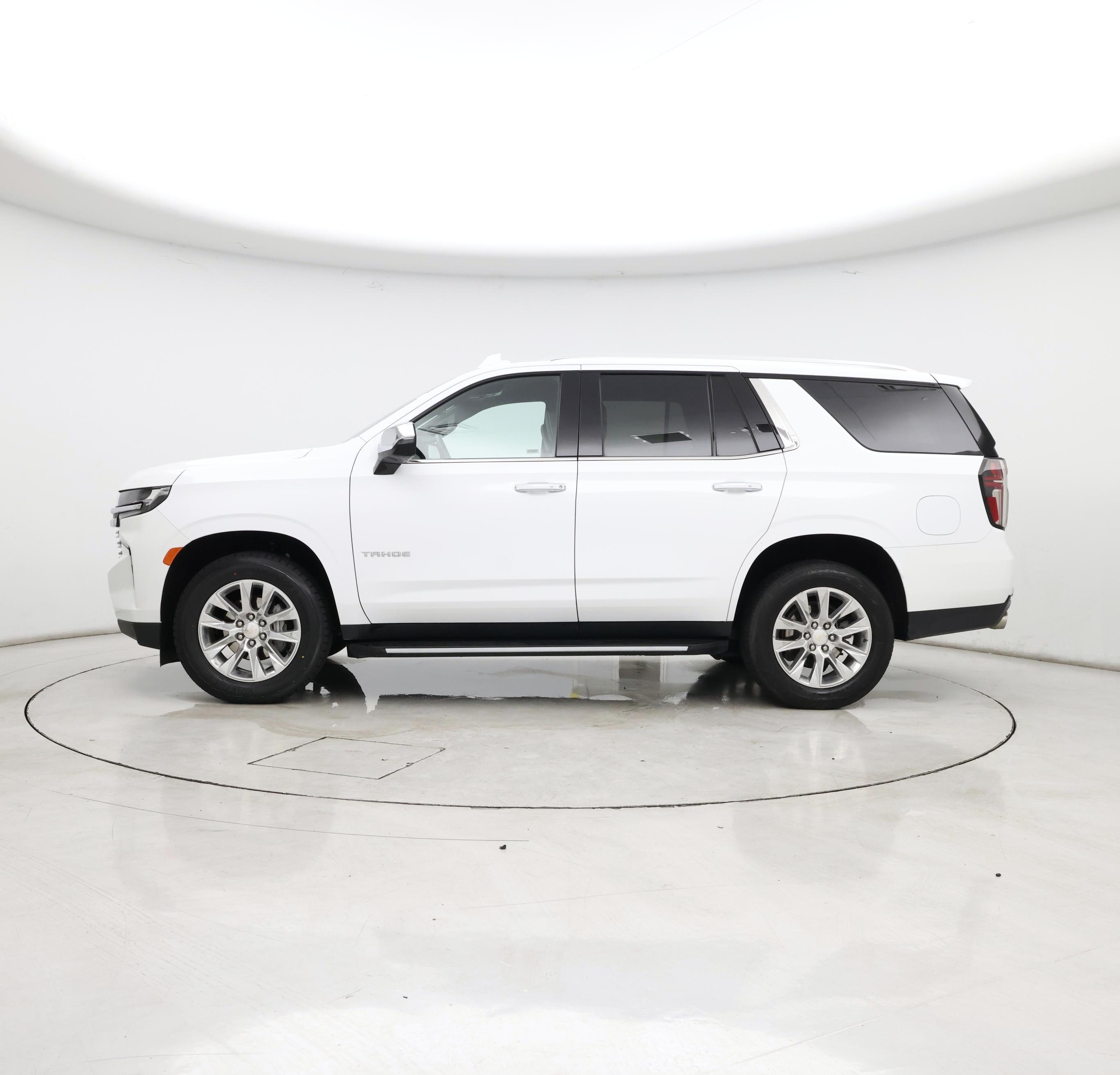 Thumbnail: 2024 Chevrolet Tahoe - 3