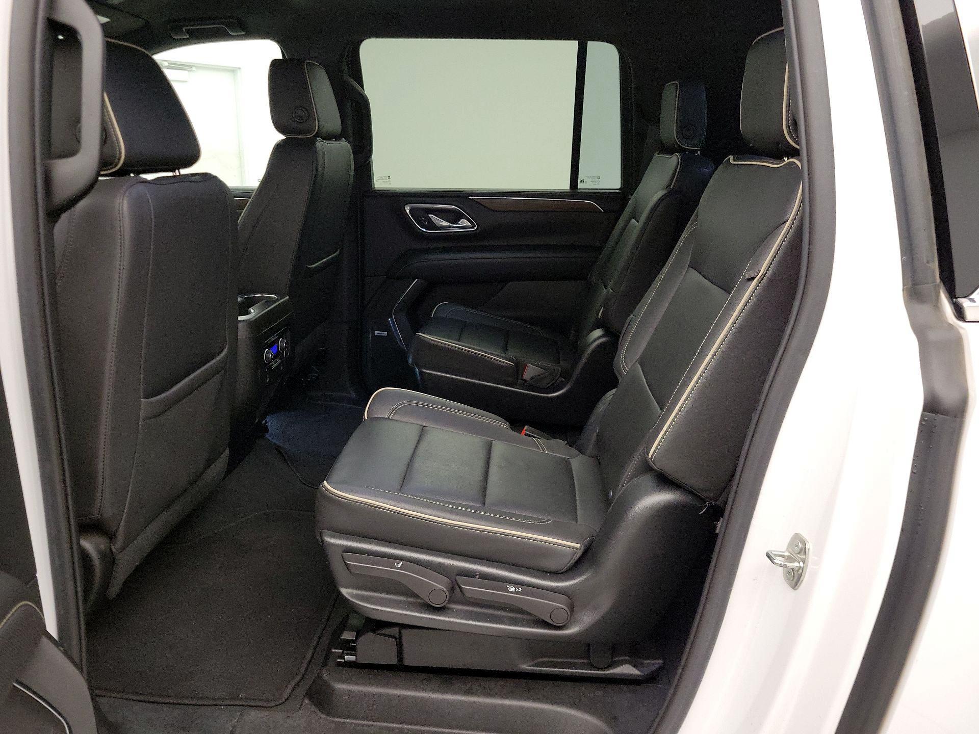 Thumbnail: 2023 Chevrolet Suburban - 19