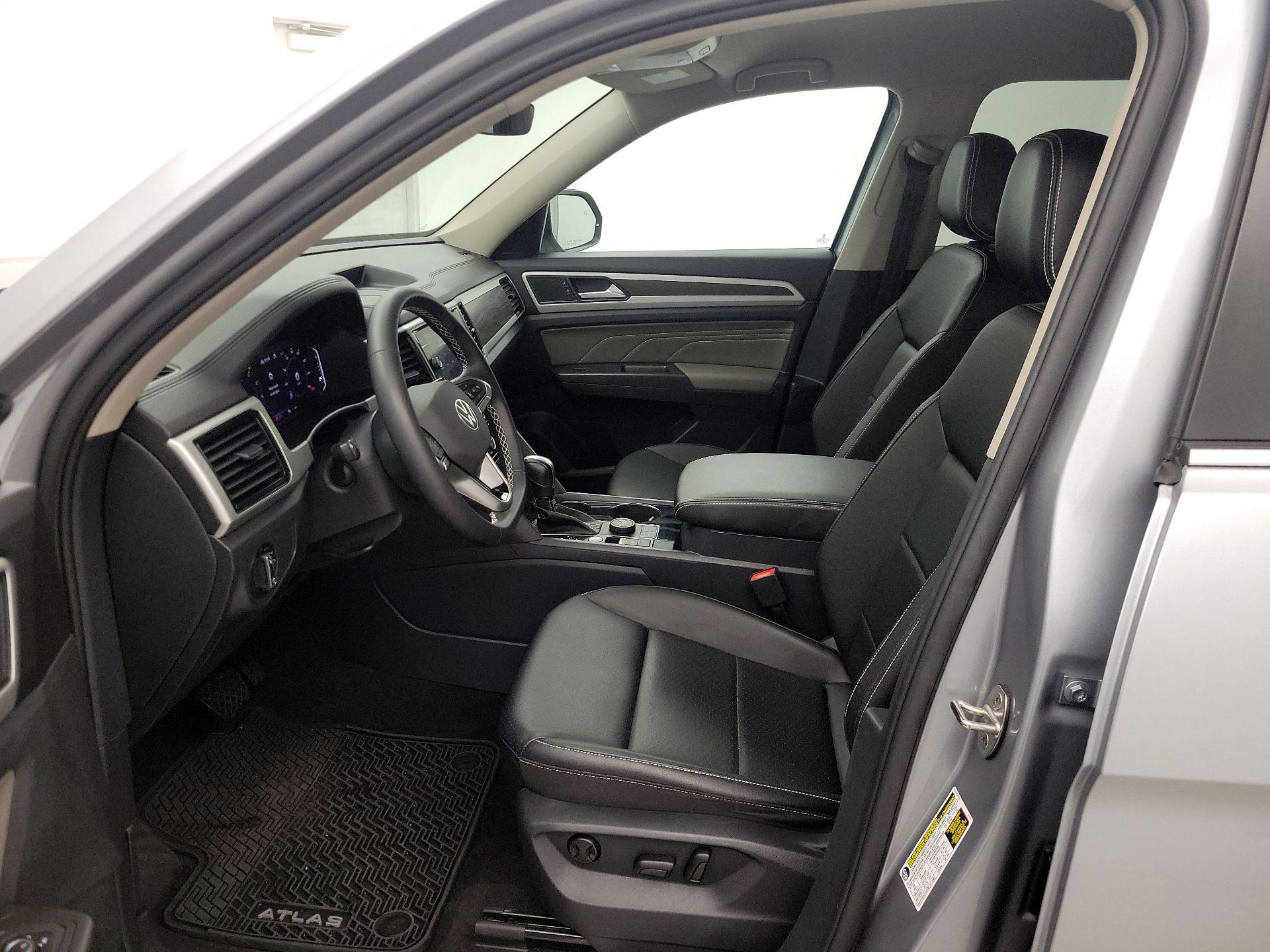 Thumbnail: 2023 Volkswagen Atlas - 11