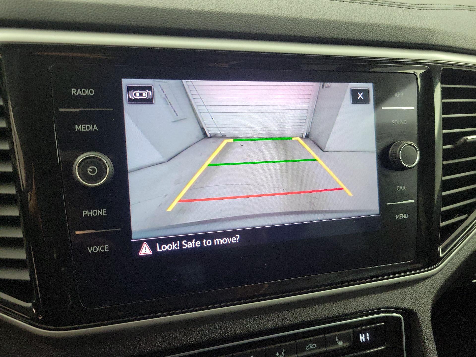 Thumbnail: 2023 Volkswagen Atlas - 14