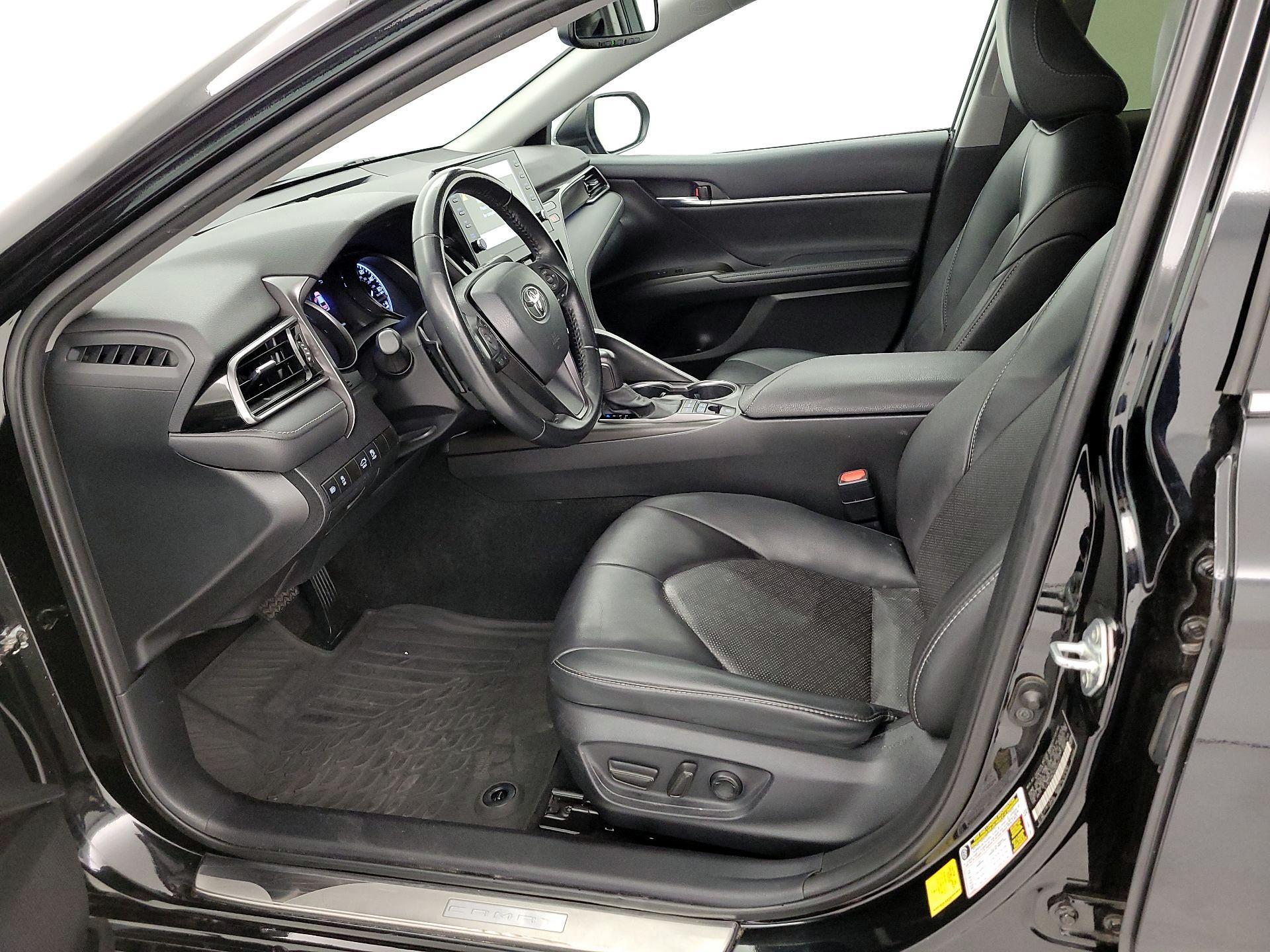 Thumbnail: 2023 Toyota Camry - 11