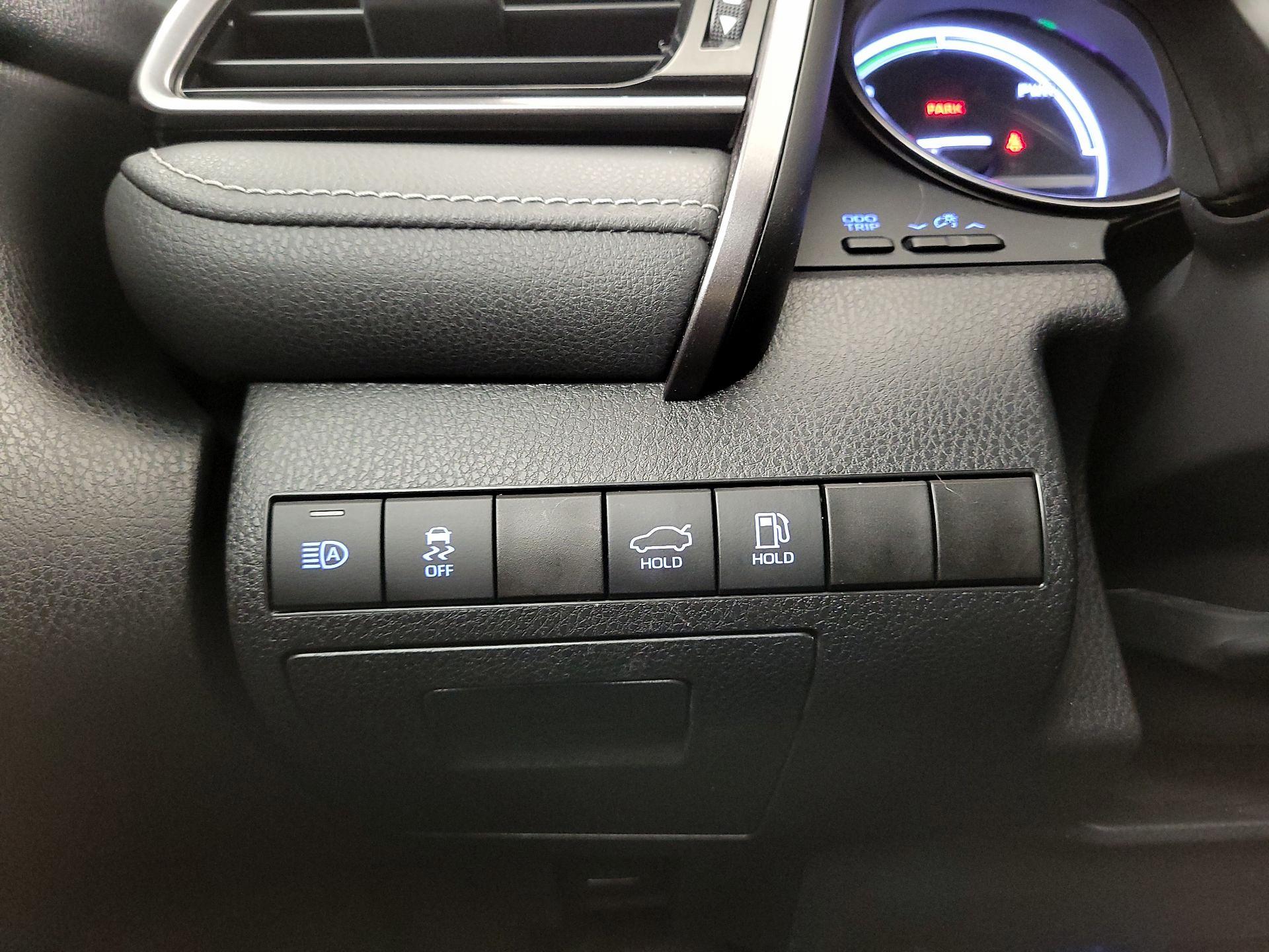 Thumbnail: 2023 Toyota Camry - 13