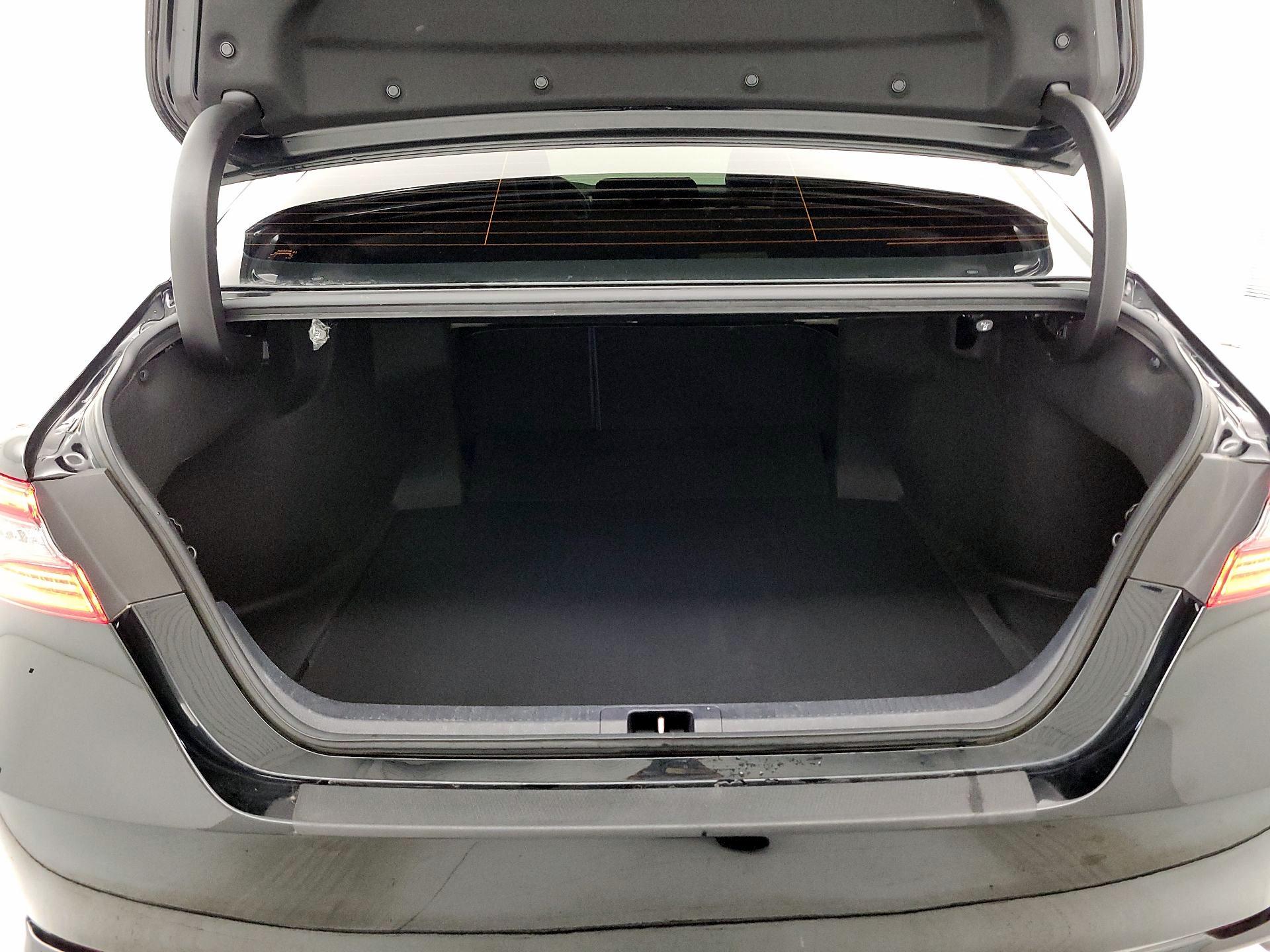 Thumbnail: 2023 Toyota Camry - 20