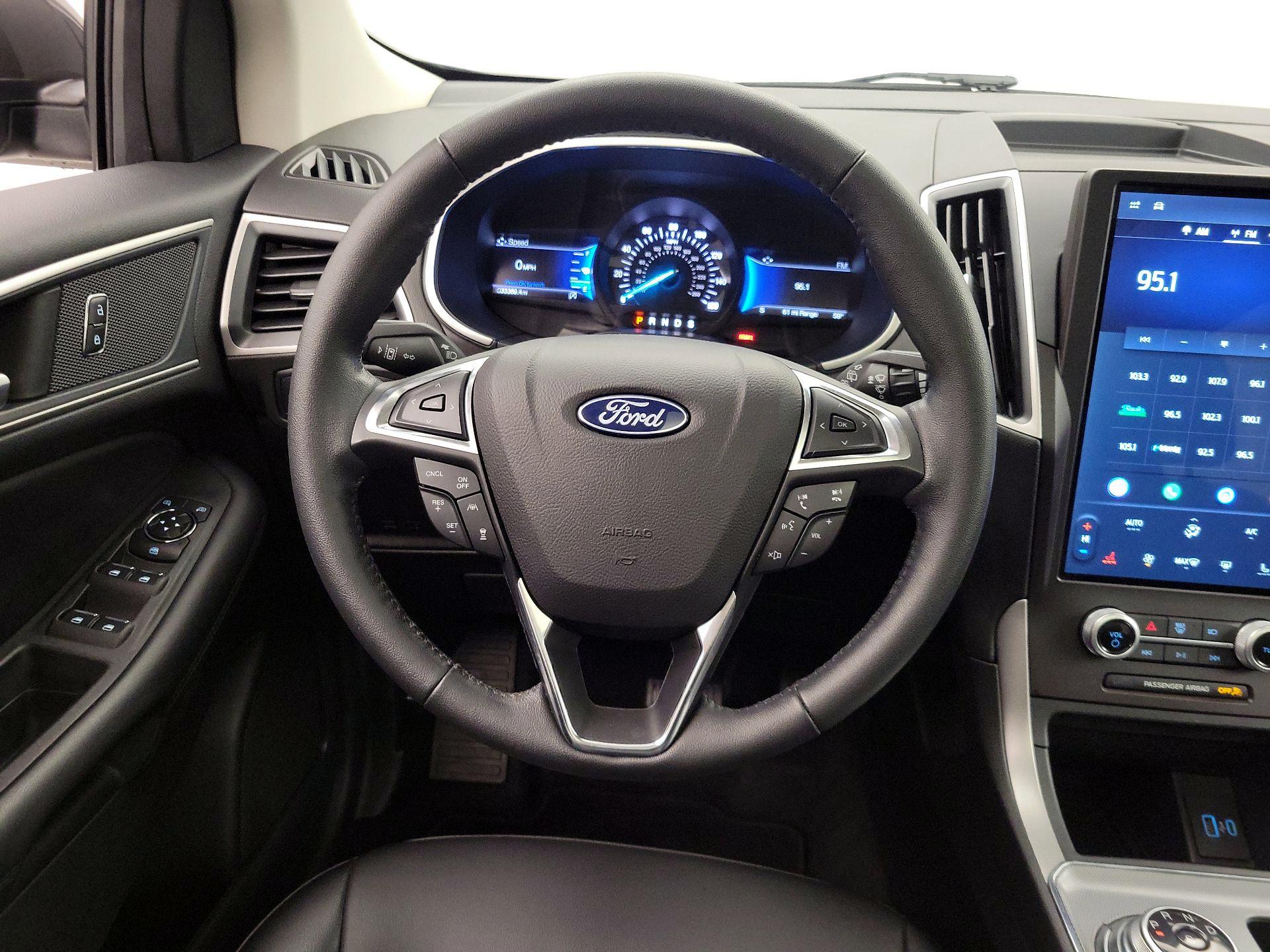 Thumbnail: 2021 Ford Edge - 10