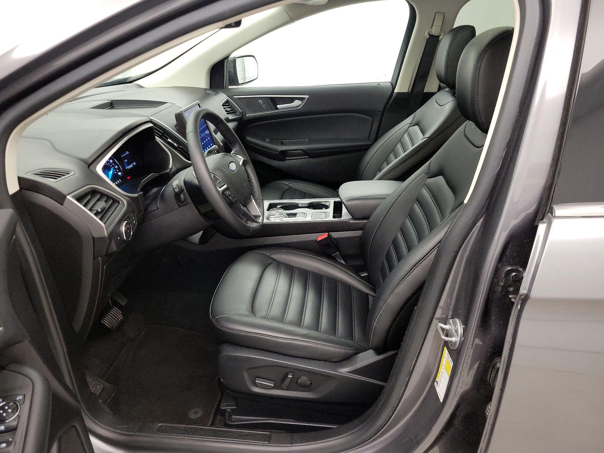 Thumbnail: 2021 Ford Edge - 11