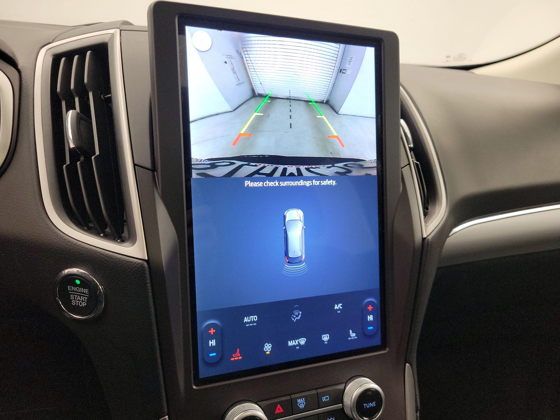 Thumbnail: 2021 Ford Edge - 14