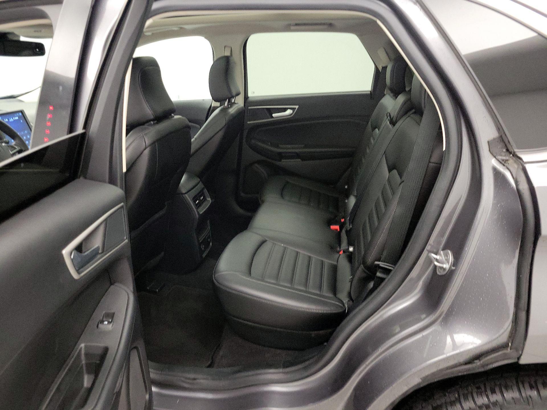 Thumbnail: 2021 Ford Edge - 20