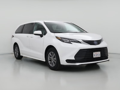 2024 Toyota Sienna Hybrid LE