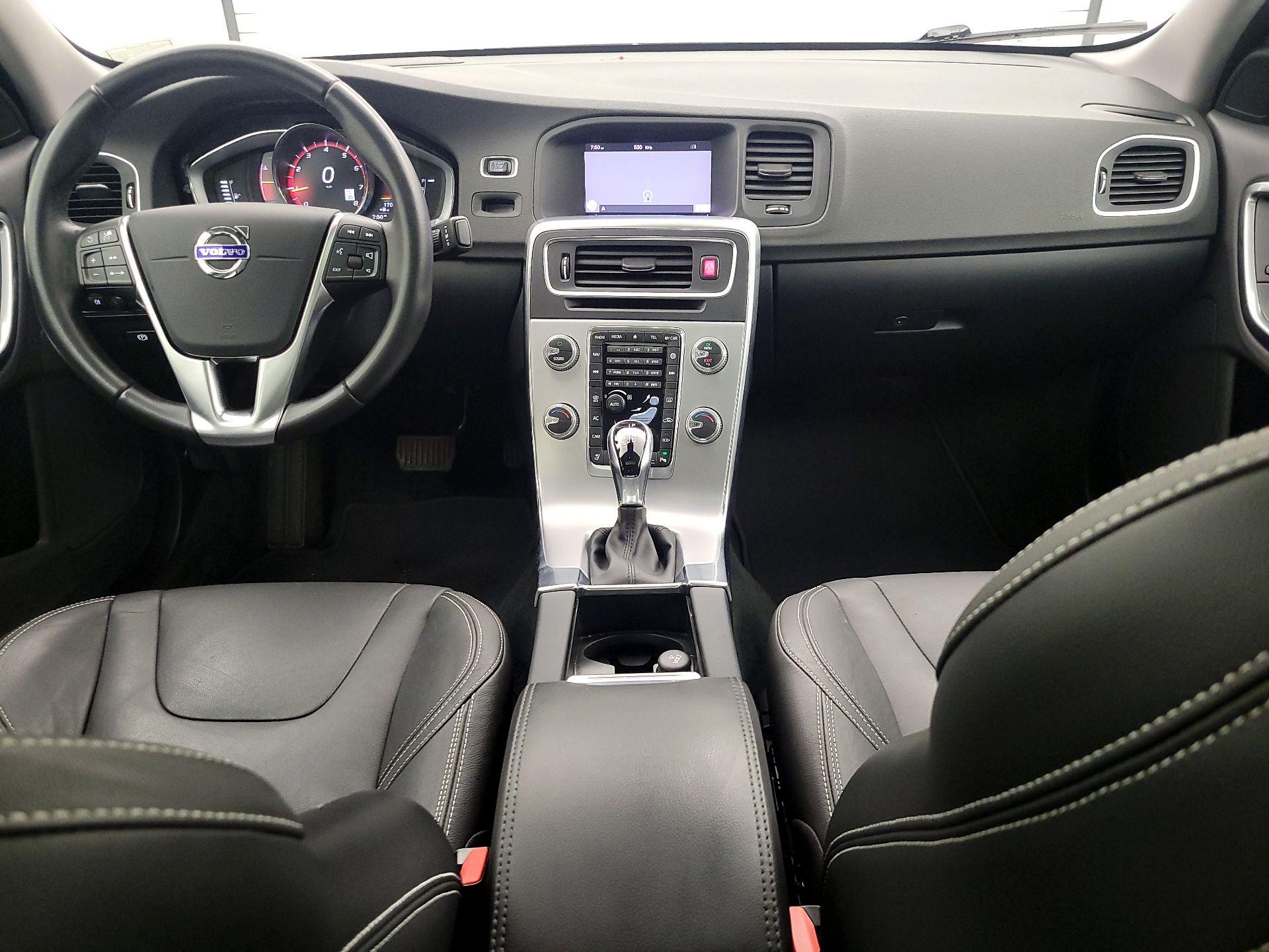 Thumbnail: 2018 Volvo S60 - 9