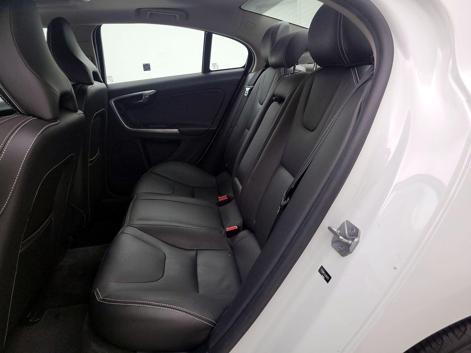 Thumbnail: 2018 Volvo S60 - 20