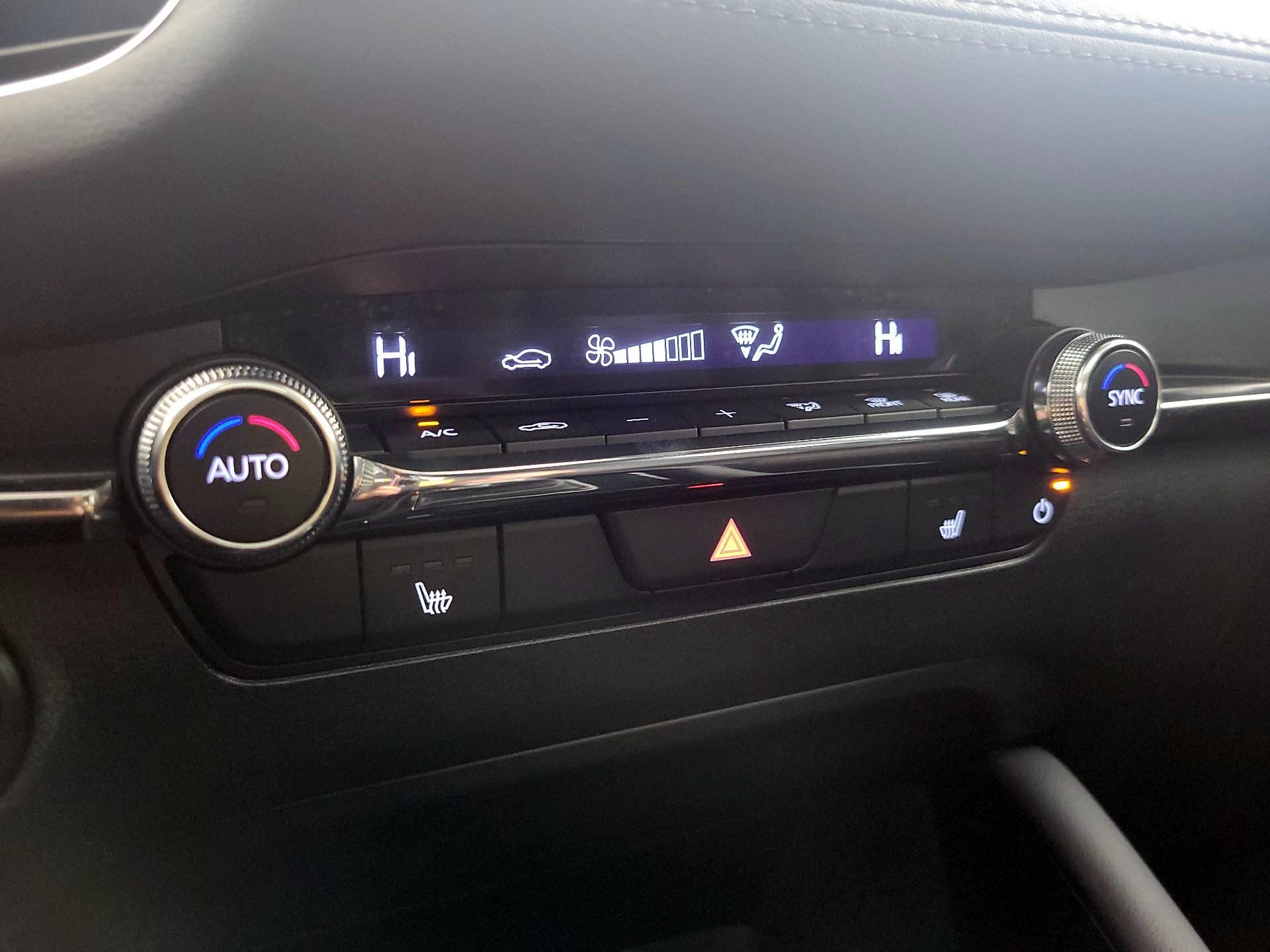 Thumbnail: 2024 Mazda Mazda3 - 17