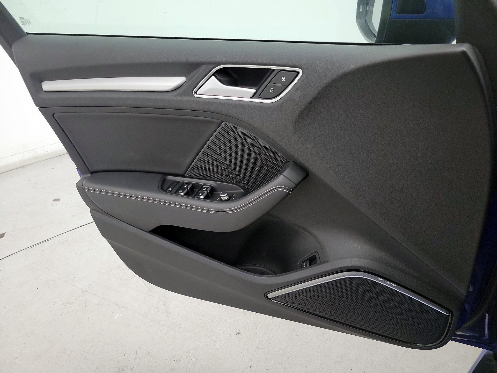 Thumbnail: 2016 Audi S3 - 12