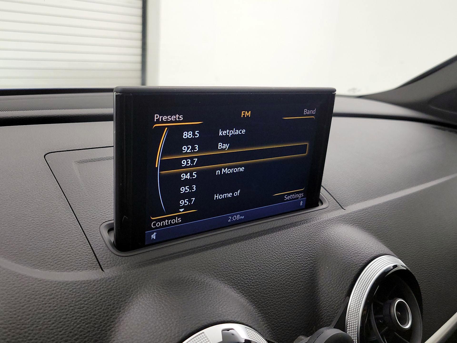 Thumbnail: 2016 Audi S3 - 16