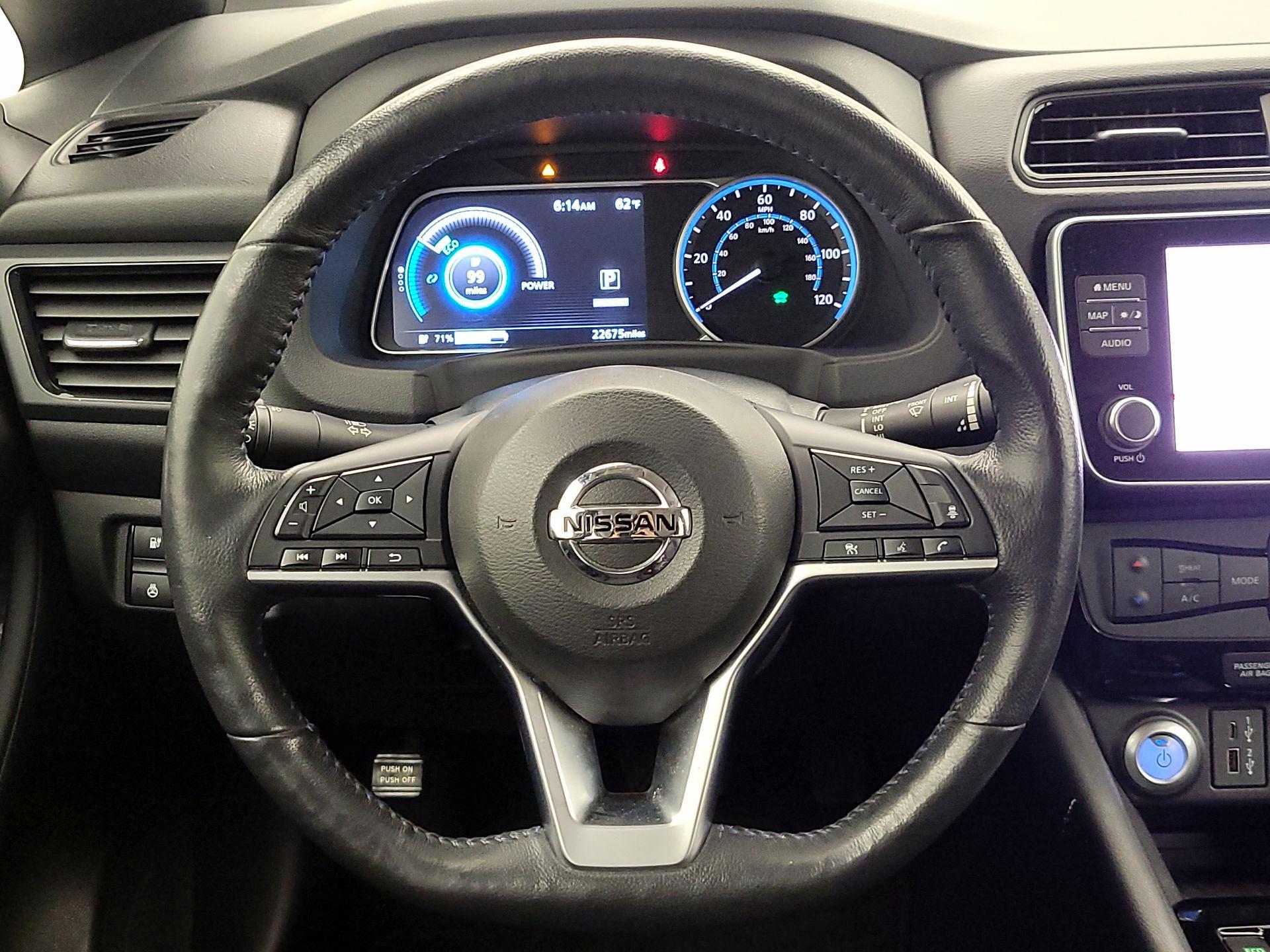 Thumbnail: 2022 Nissan Leaf - 10